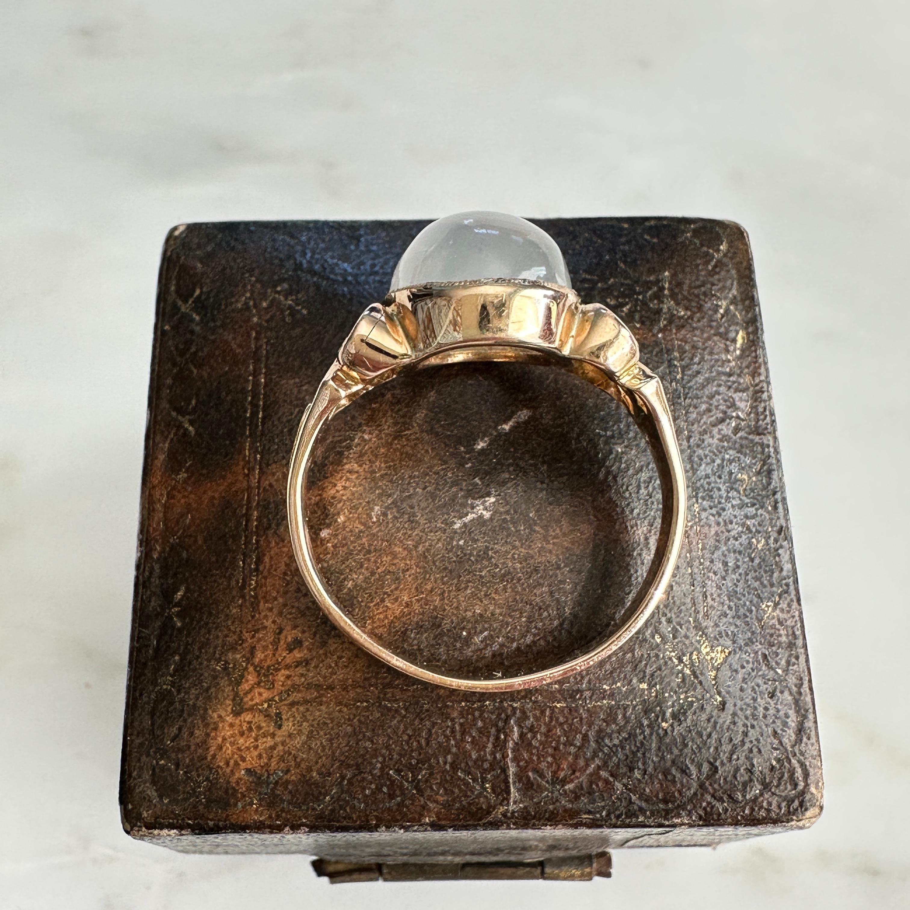 Vintage Cat's Eye Moonstone 14K Gold Ring 6