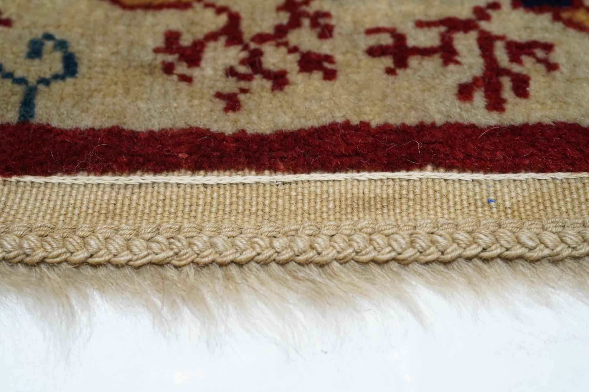 Alter kaukasischer Karabagh-Teppich im Zustand „Gut“ im Angebot in New York, NY