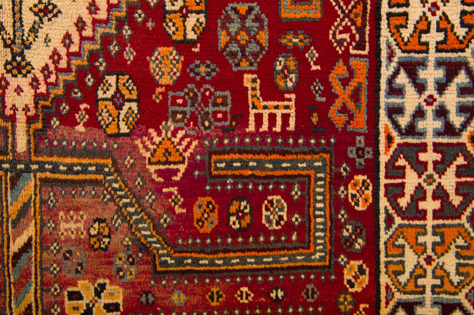 Kaukasischer Teppich oder Teppich im Angebot 2