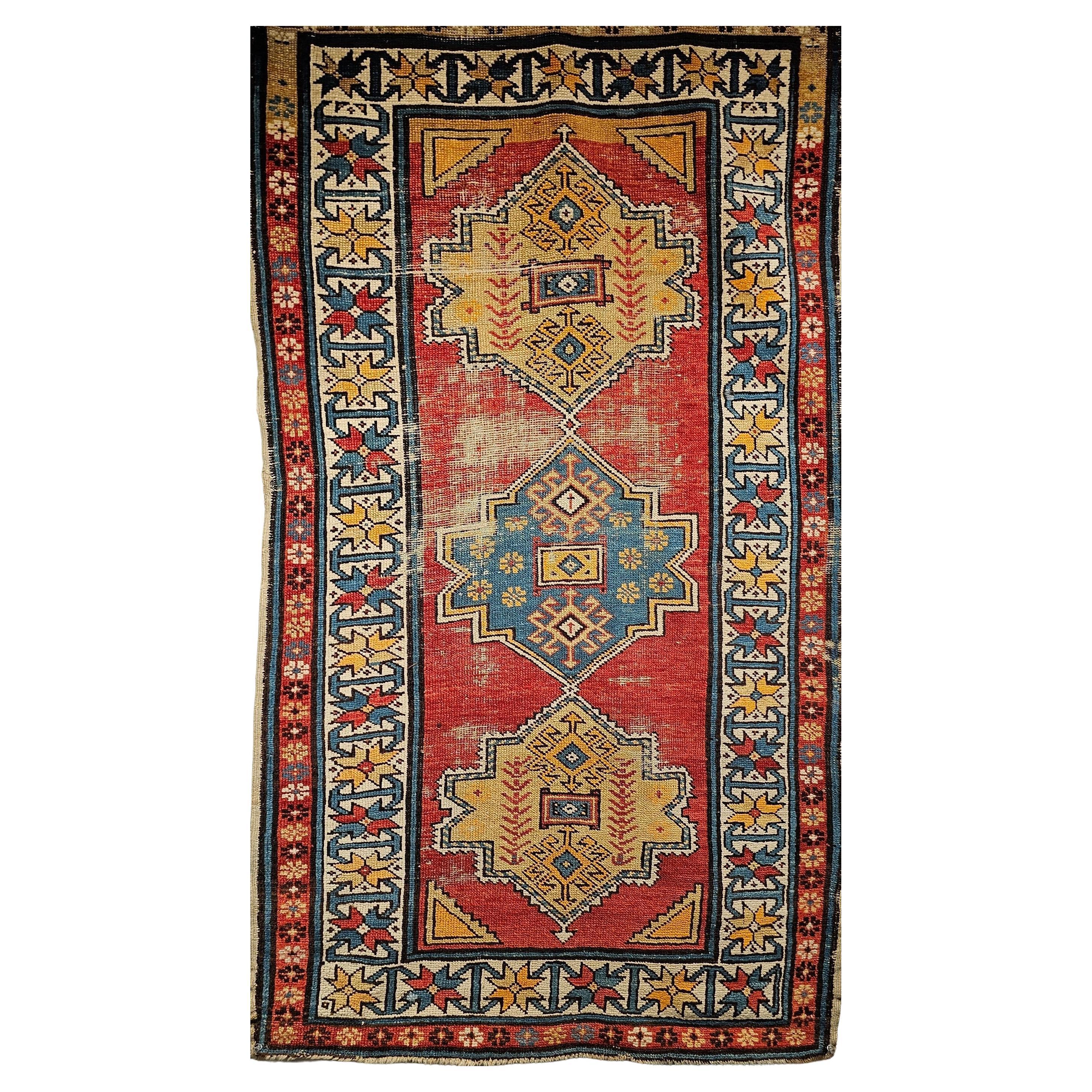 Vintage Caucasian Kazak Area Rug, Early 1900s