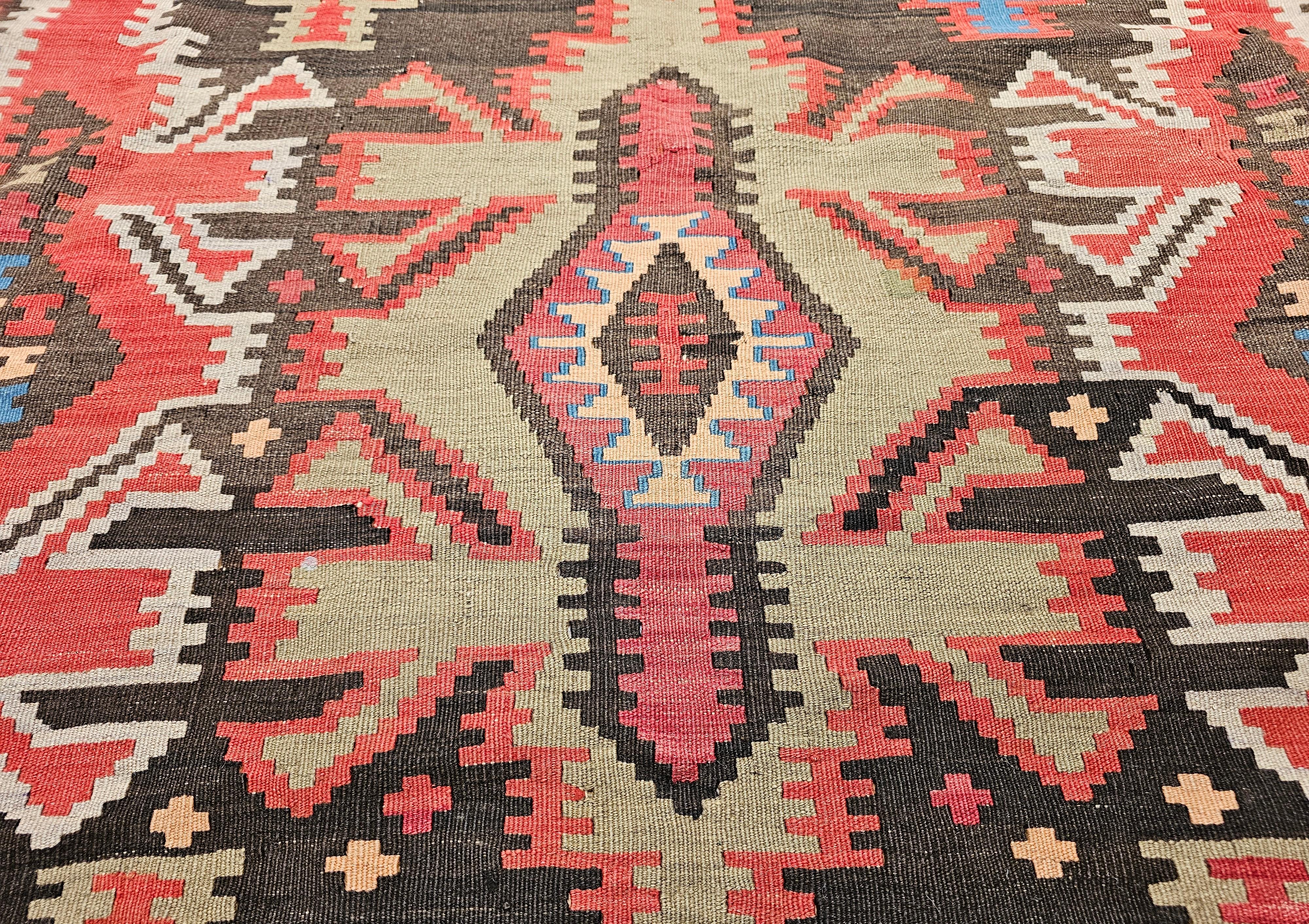 Kilim caucasien vintage en vente 4