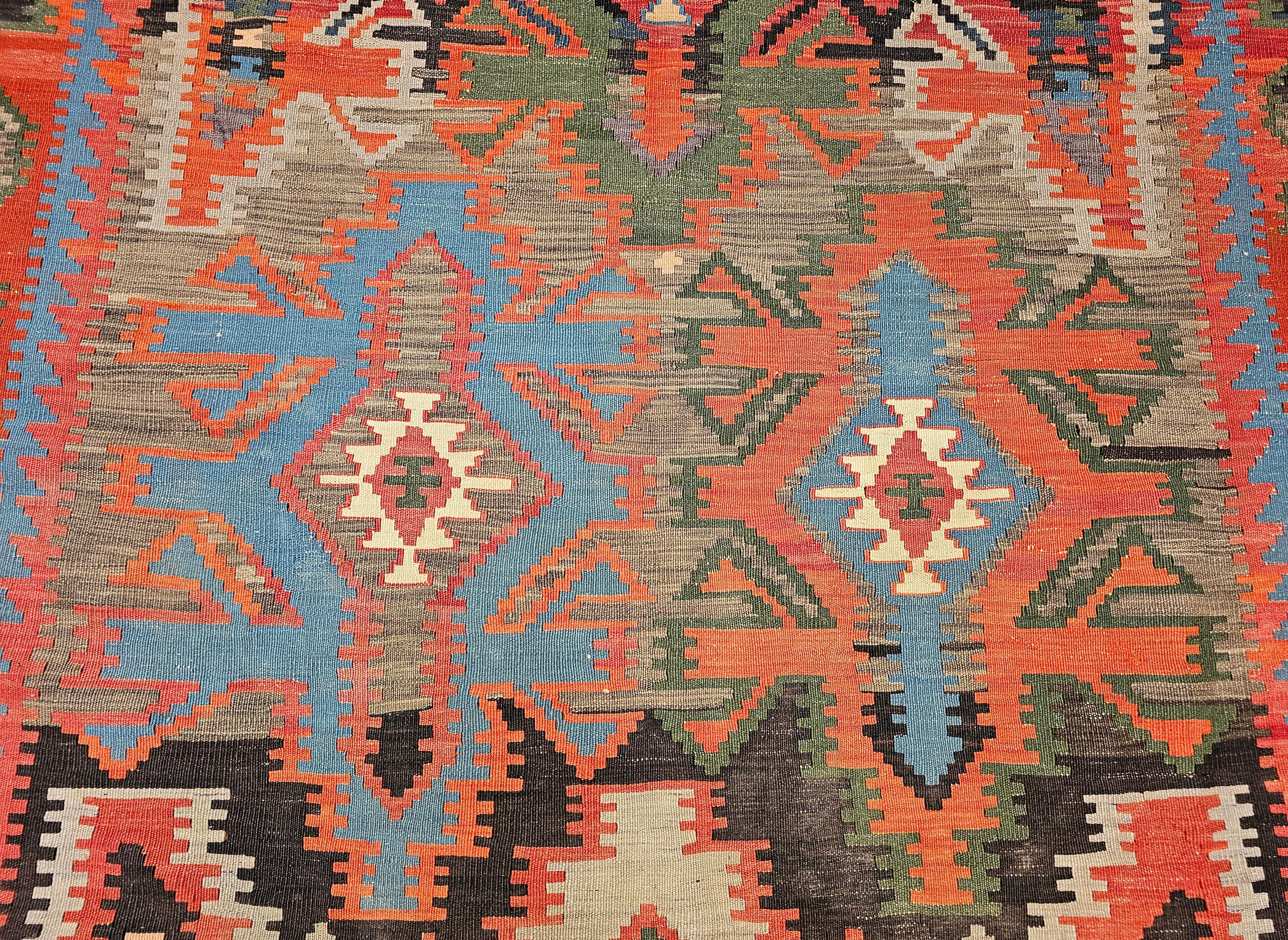 Kilim caucasien vintage en vente 7
