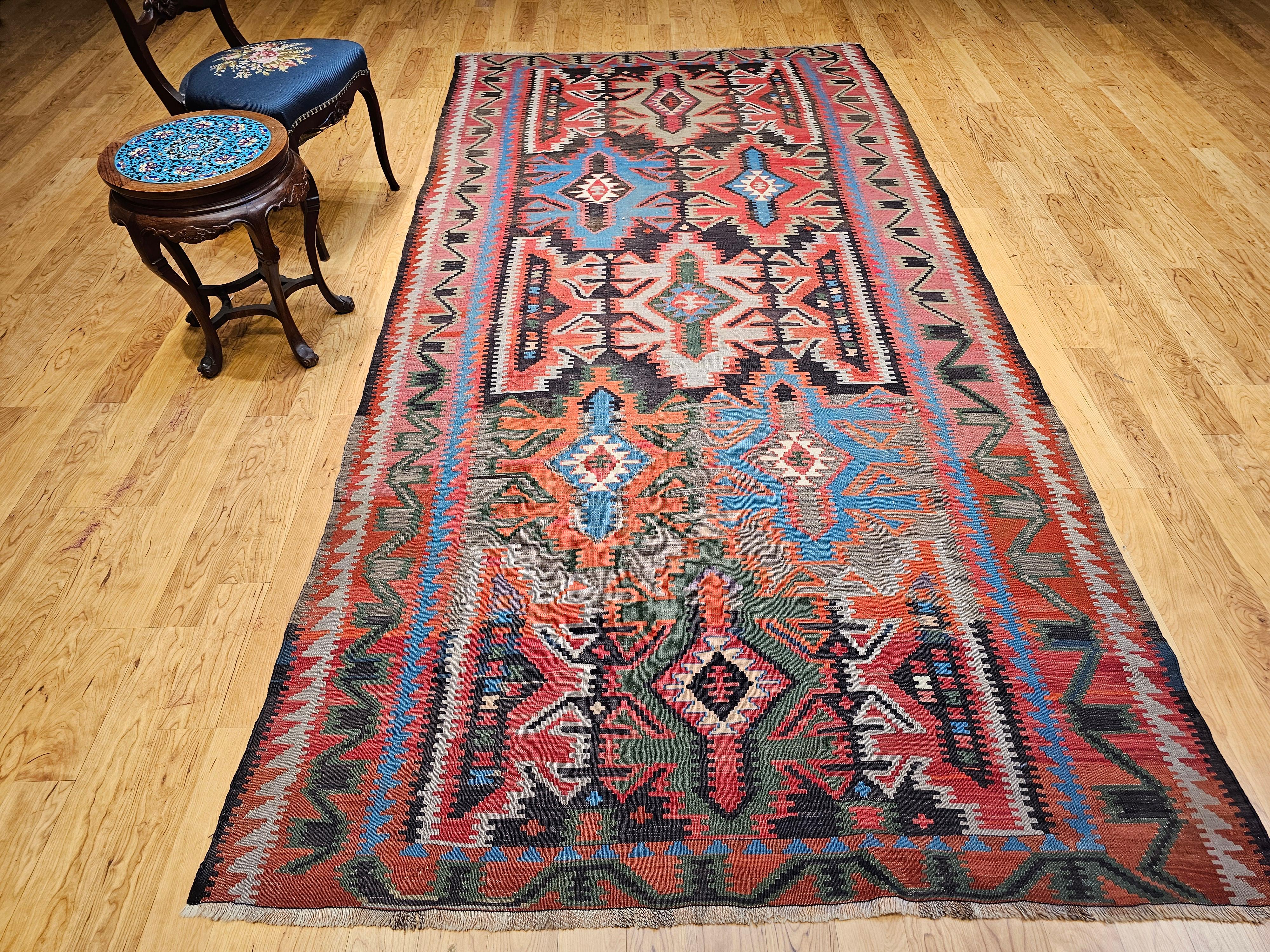 Kilim caucasien vintage en vente 13