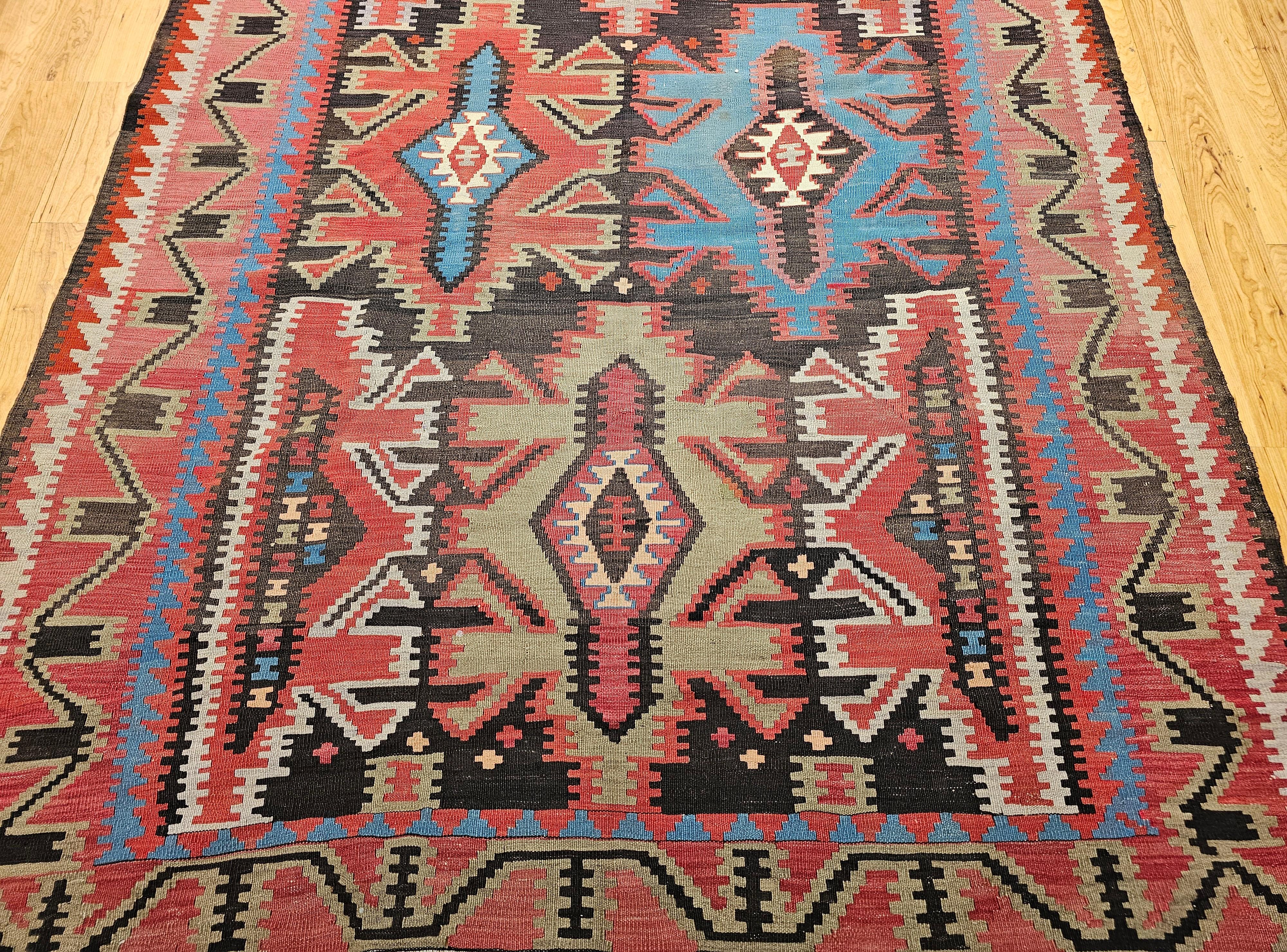 Kilim caucasien vintage en vente 1
