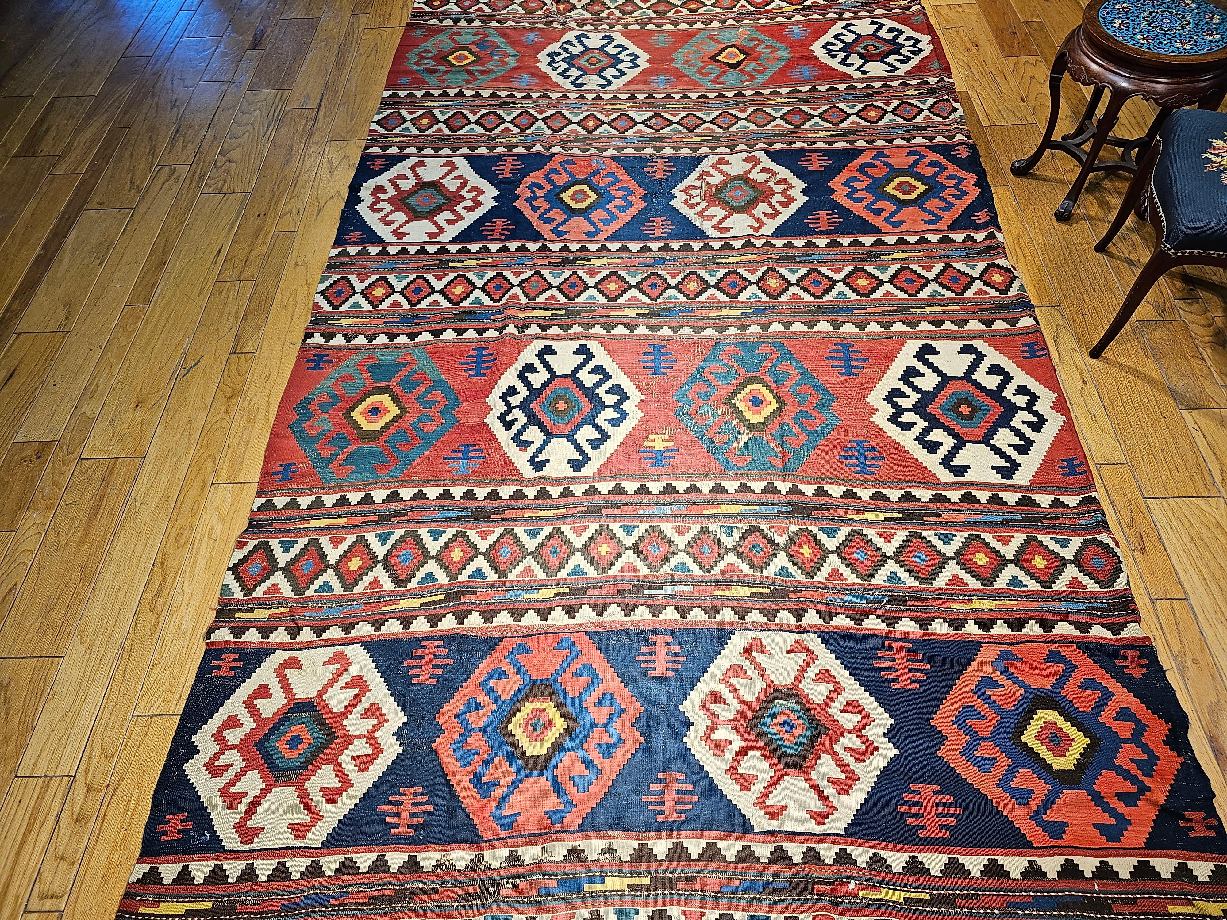 Kilim vintage caucásico kazajo tamaño habitación en venta 7