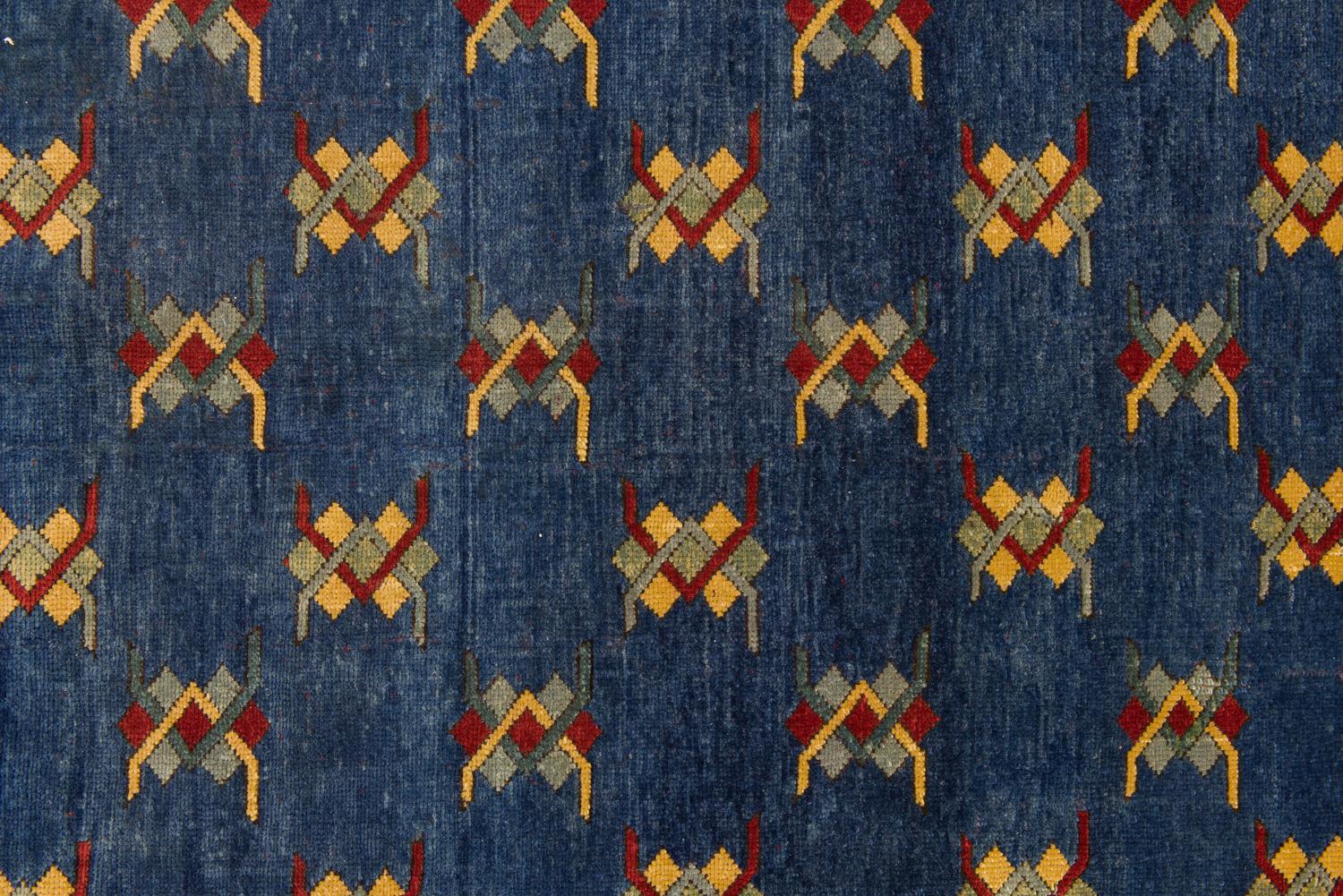 Vintage Caucasian Rare Production Hashkazak In Excellent Condition For Sale In Alessandria, Piemonte