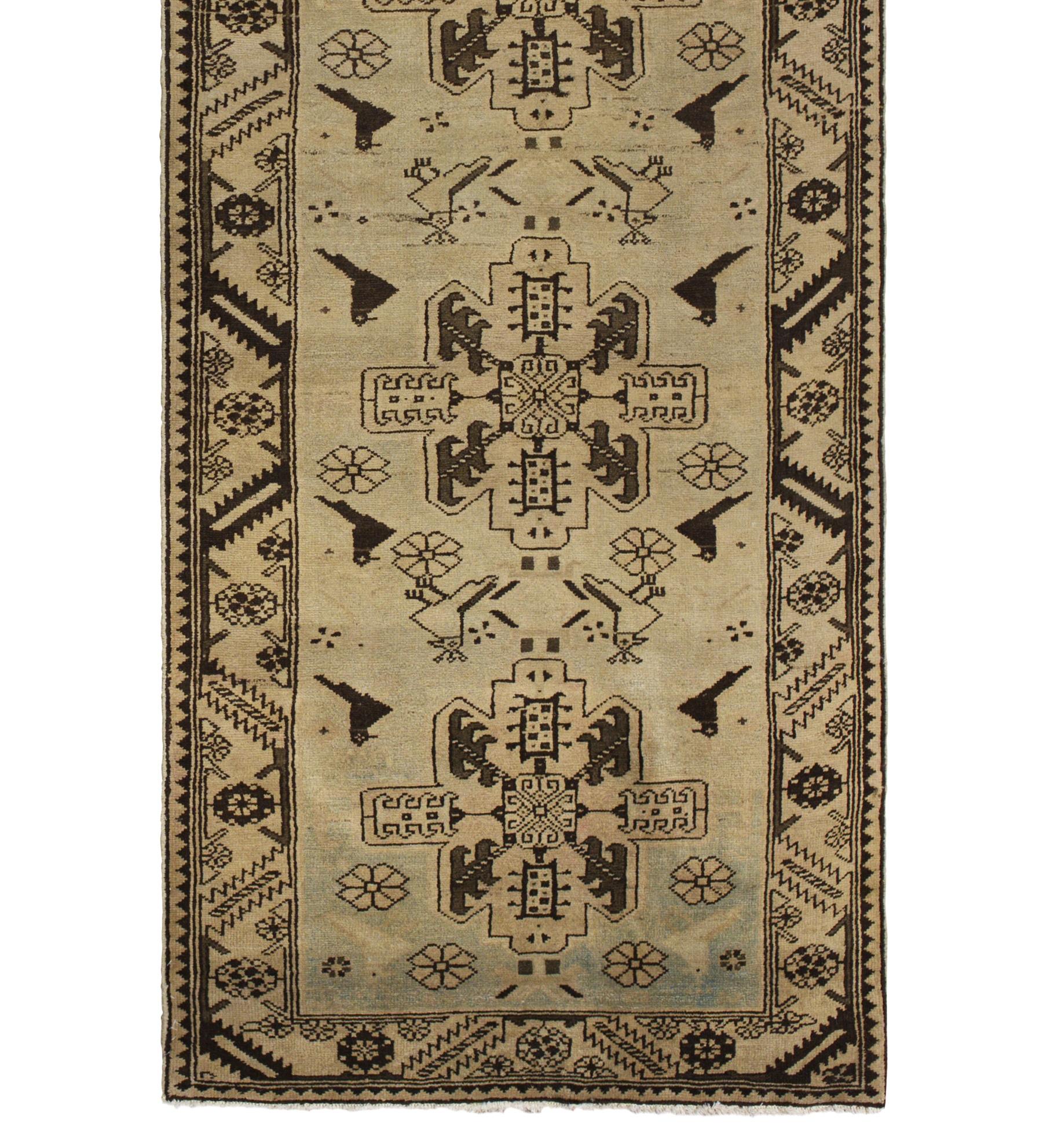 Vintage Kaukasischen Stammes-Wolle Läufer, 3 ft × 9 ft, Beige und Braun Ge (Ende des 20. Jahrhunderts) im Angebot