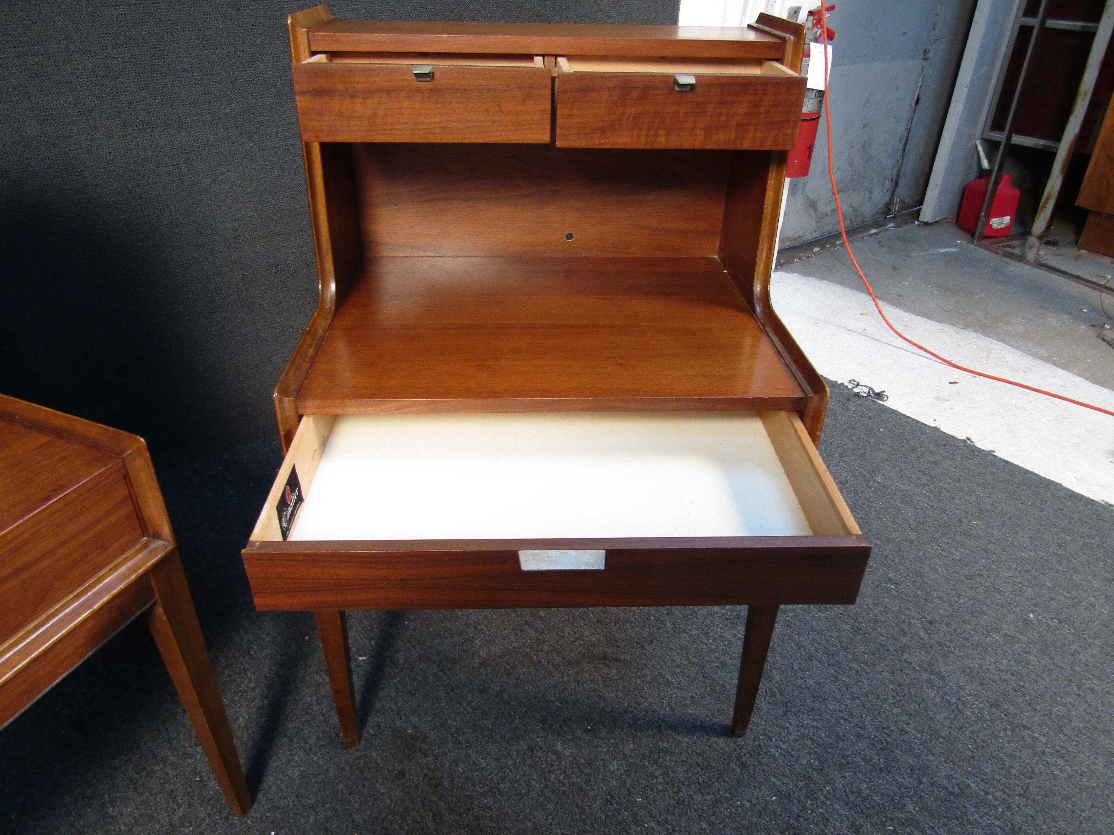 Vintage Cavalier Nightstands For Sale 3