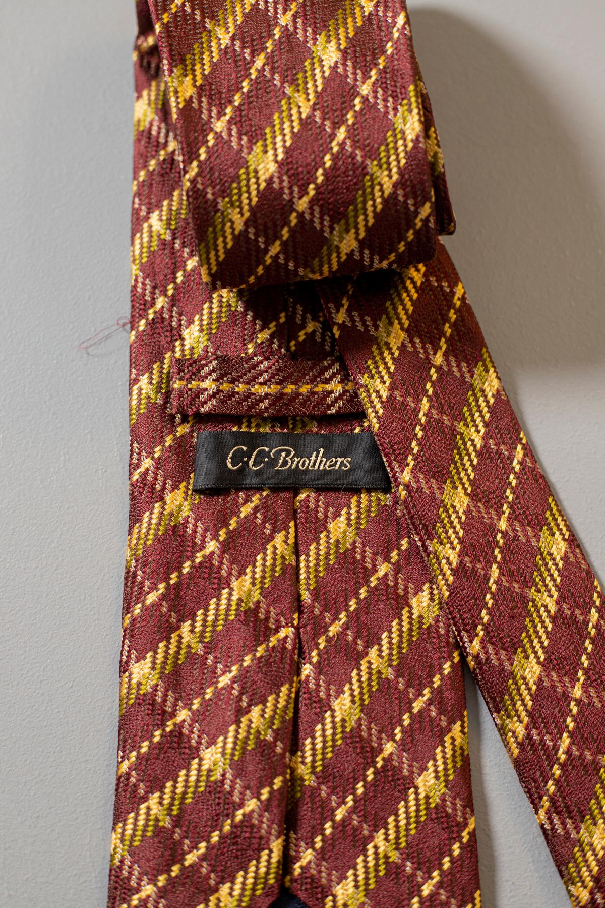 Brown Vintage C.C. Brothers 100% silk brown tie  For Sale