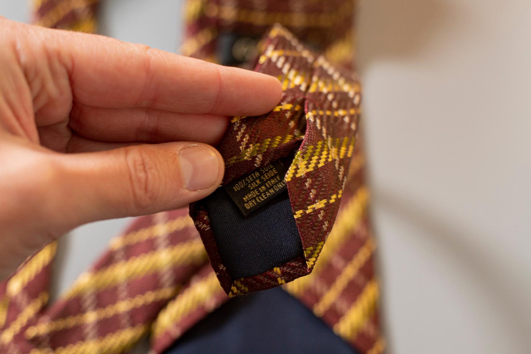 Men's Vintage C.C. Brothers 100% silk brown tie  For Sale
