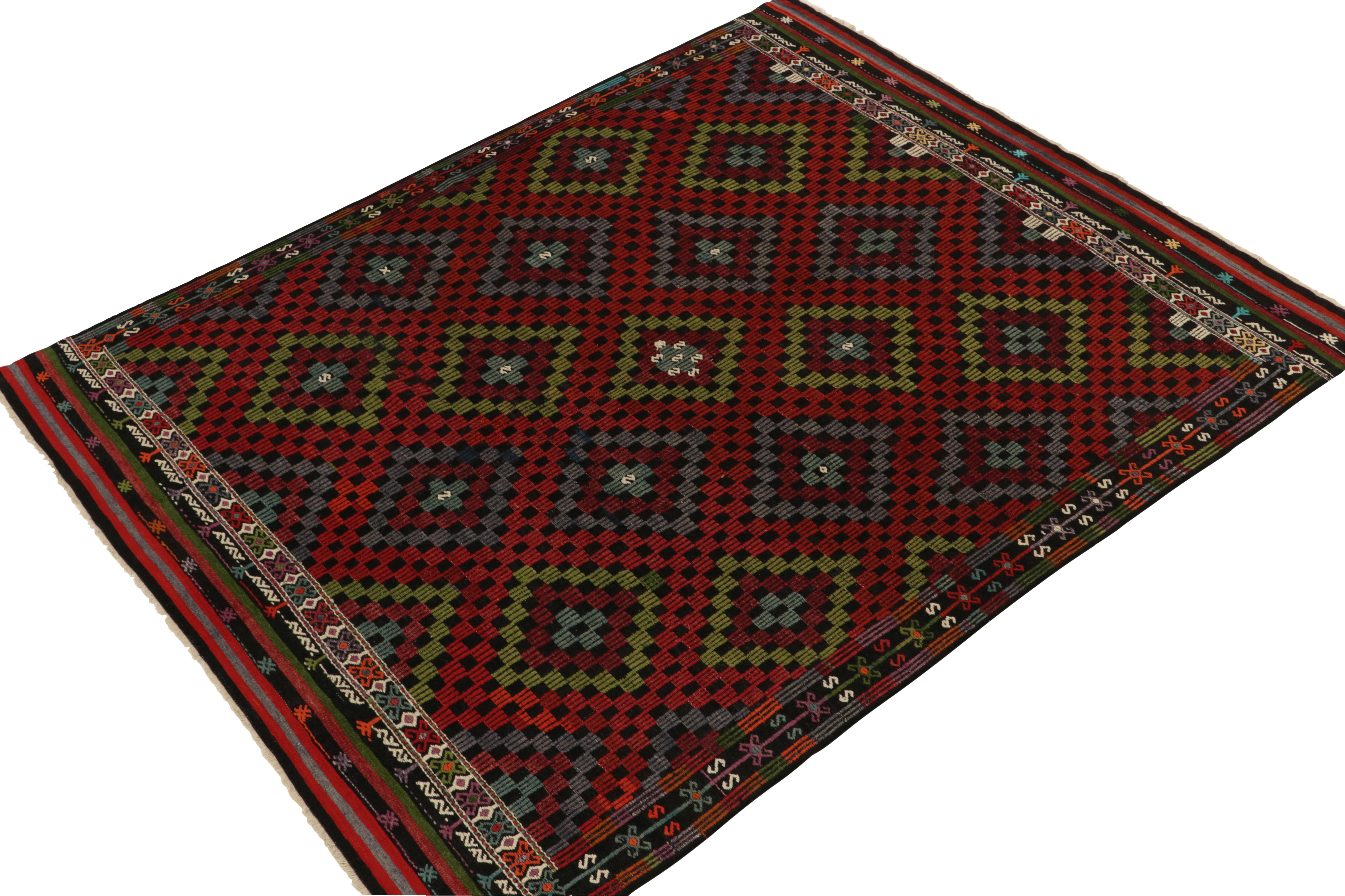 Tribal Tapis Kilim tribal Cecim vintage à motif de diamants rouges, bleus et verts par Rug & Kilim en vente