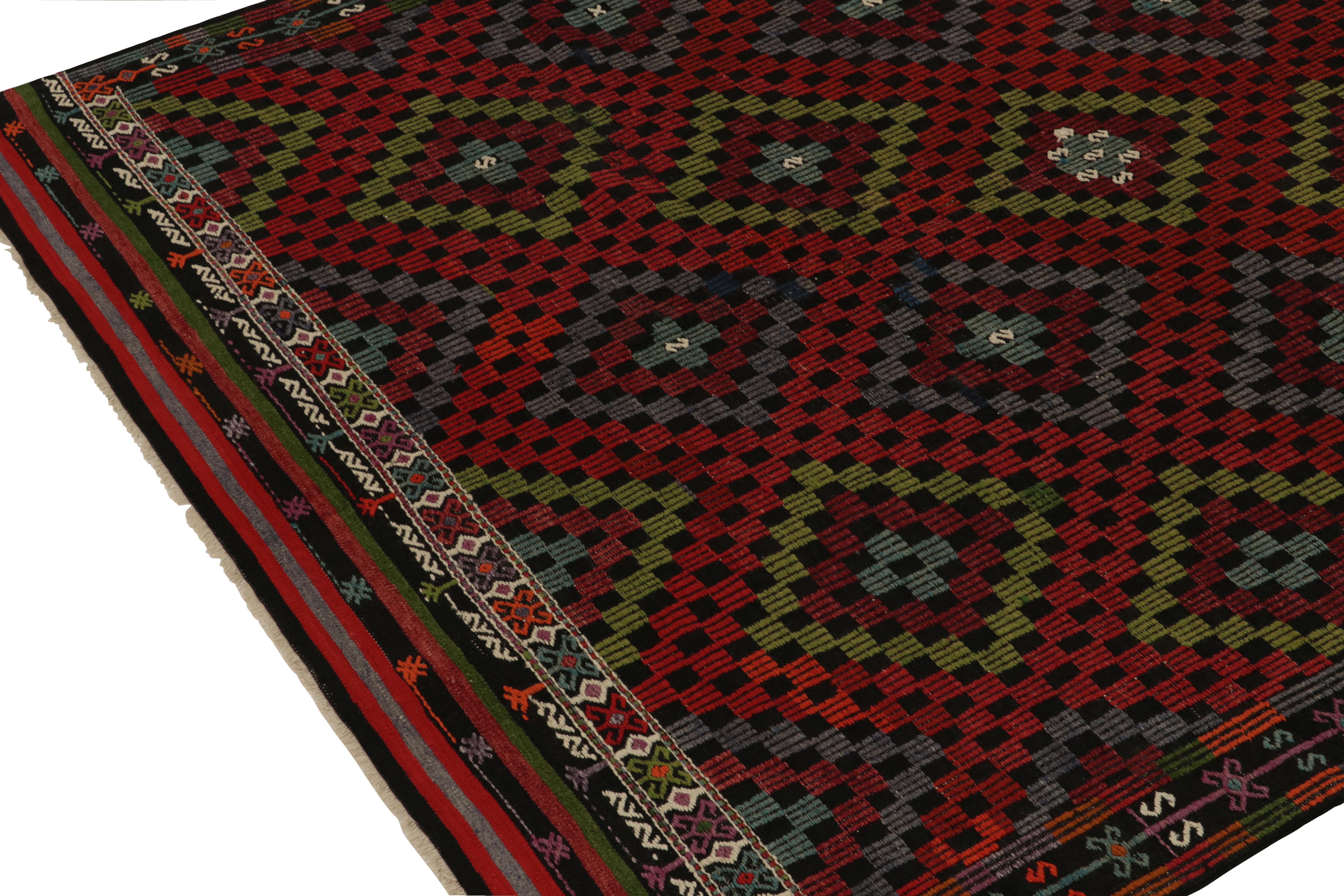Noué à la main Tapis Kilim tribal Cecim vintage à motif de diamants rouges, bleus et verts par Rug & Kilim en vente