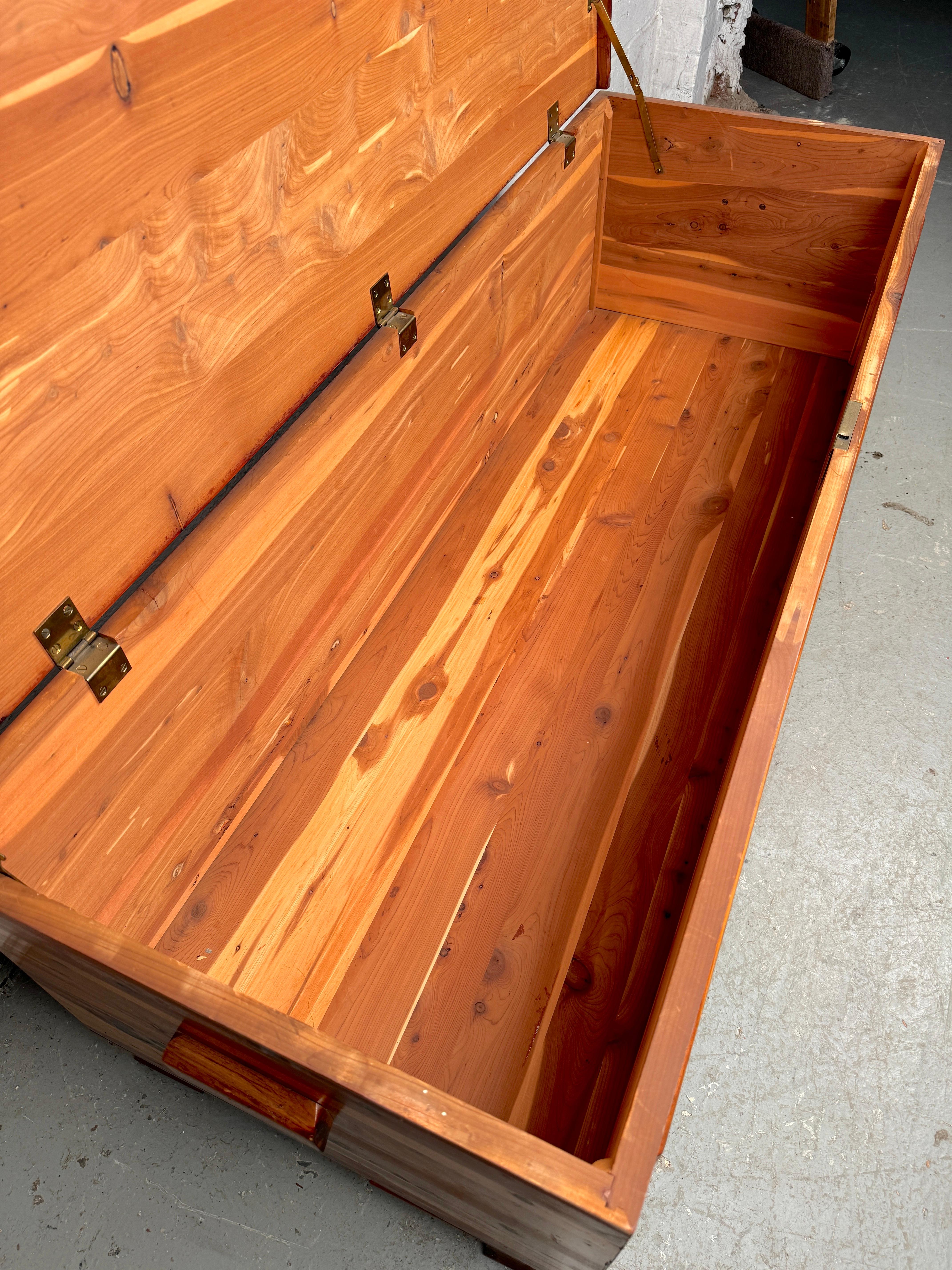Vintage-Kommode aus Zedernholz von Lane Furniture im Angebot 11