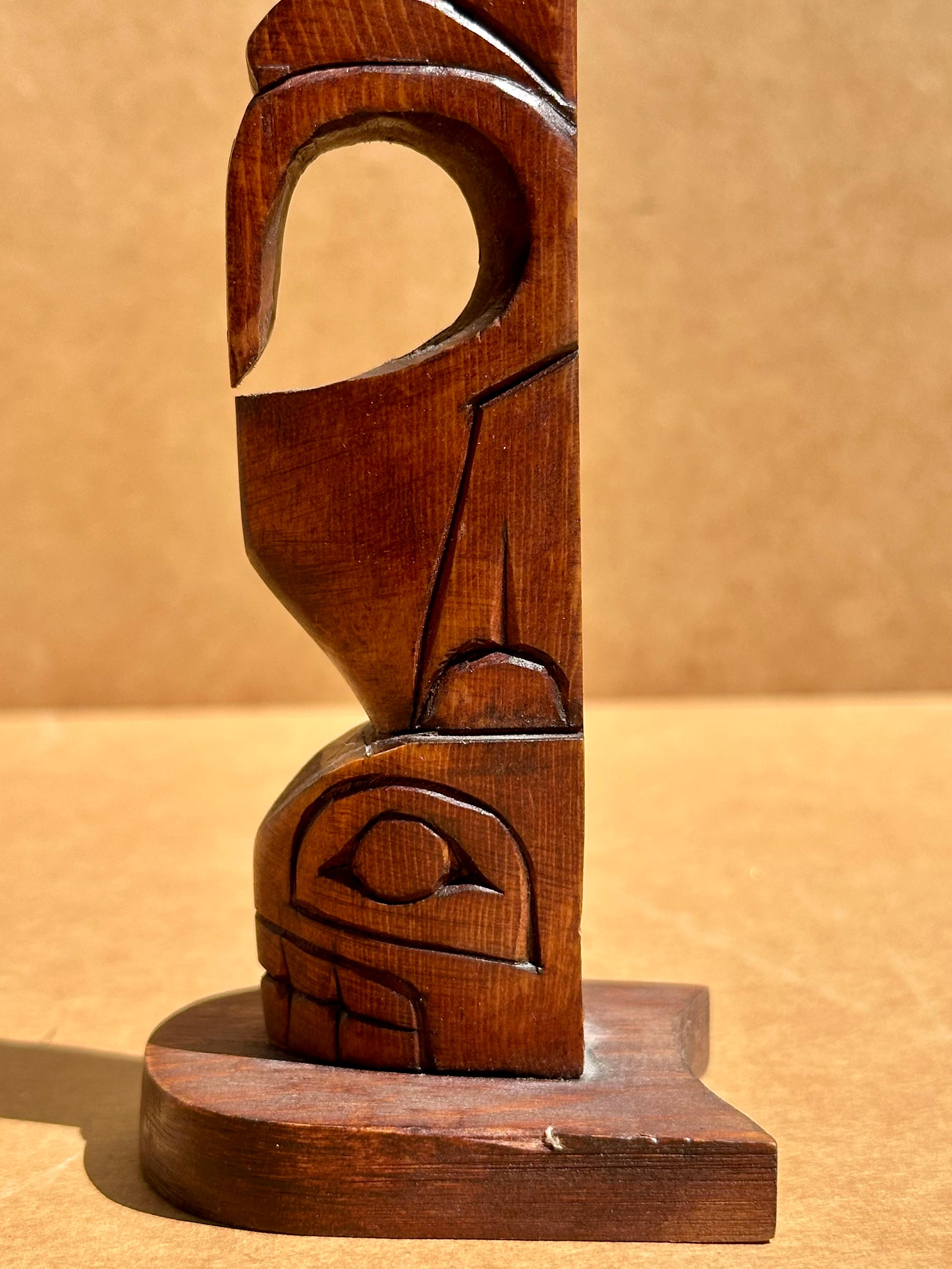 Vintage Cedar Wood Totem Kwakiutl Eagle. im Angebot 6