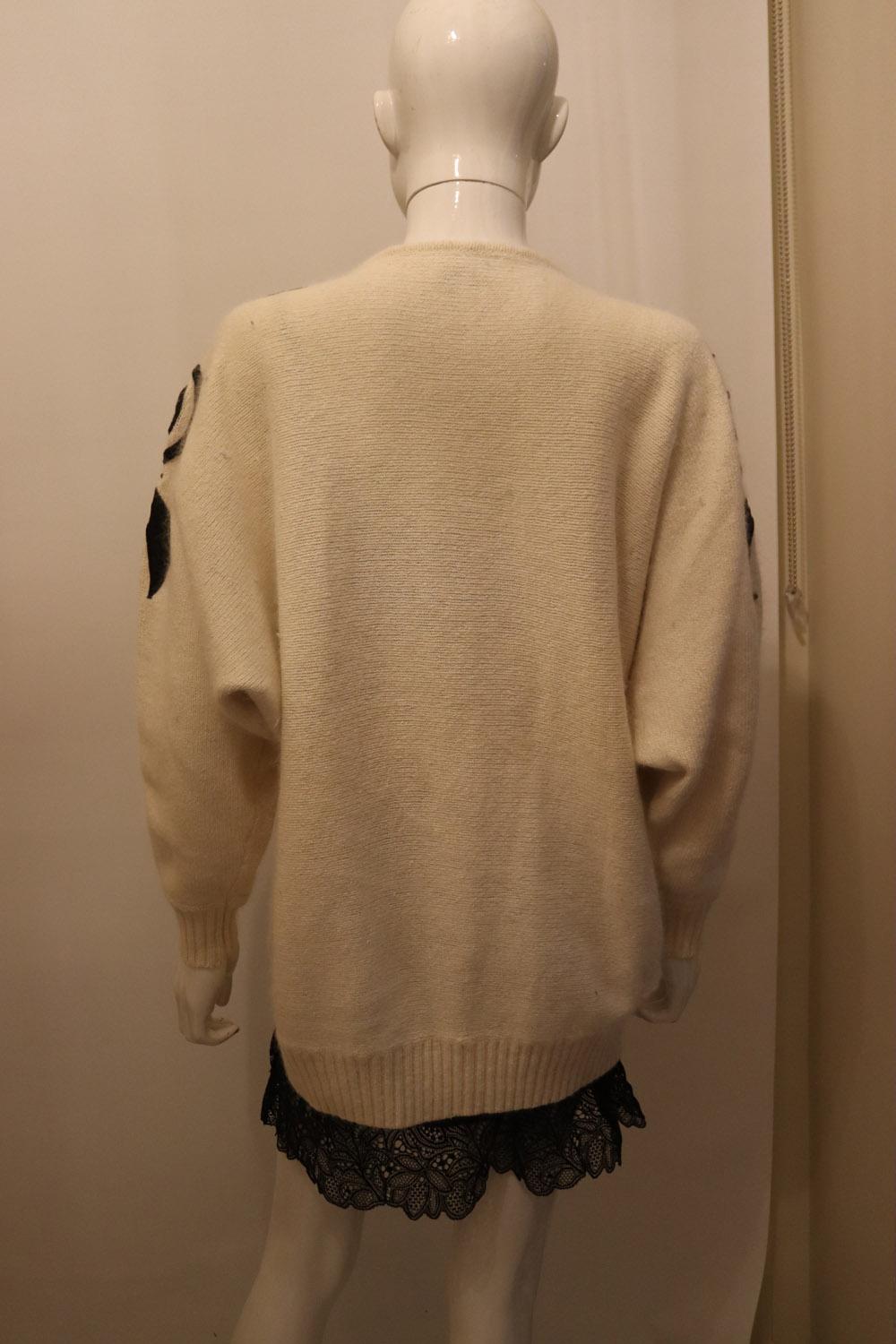 Vintage Cedars Jumper with Leather and Velvet Detail In Good Condition For Sale In London, GB