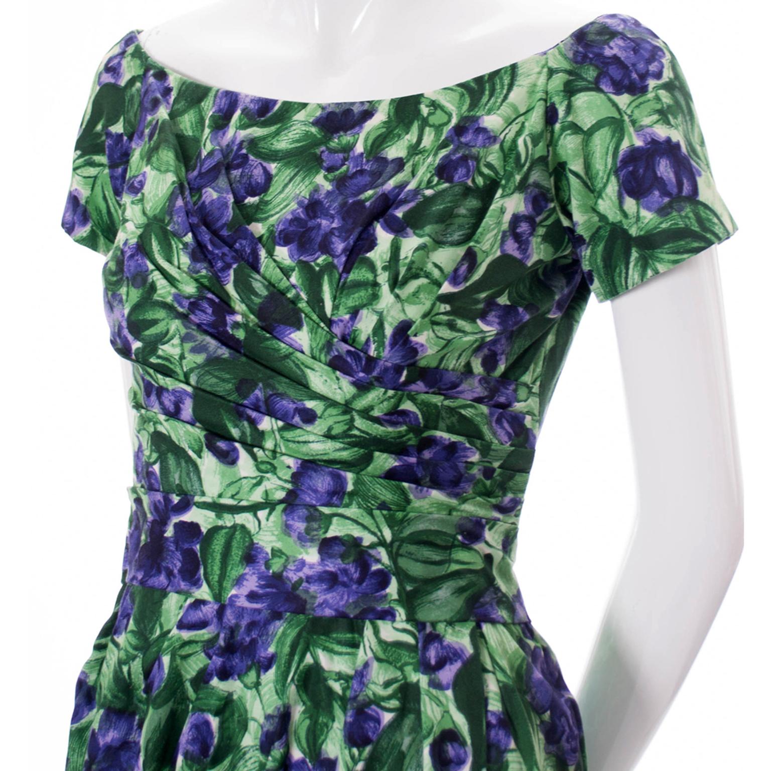 Vintage Ceil Chapman 1950s Purple & Green Floral Dress W Ruching In Excellent Condition For Sale In Portland, OR