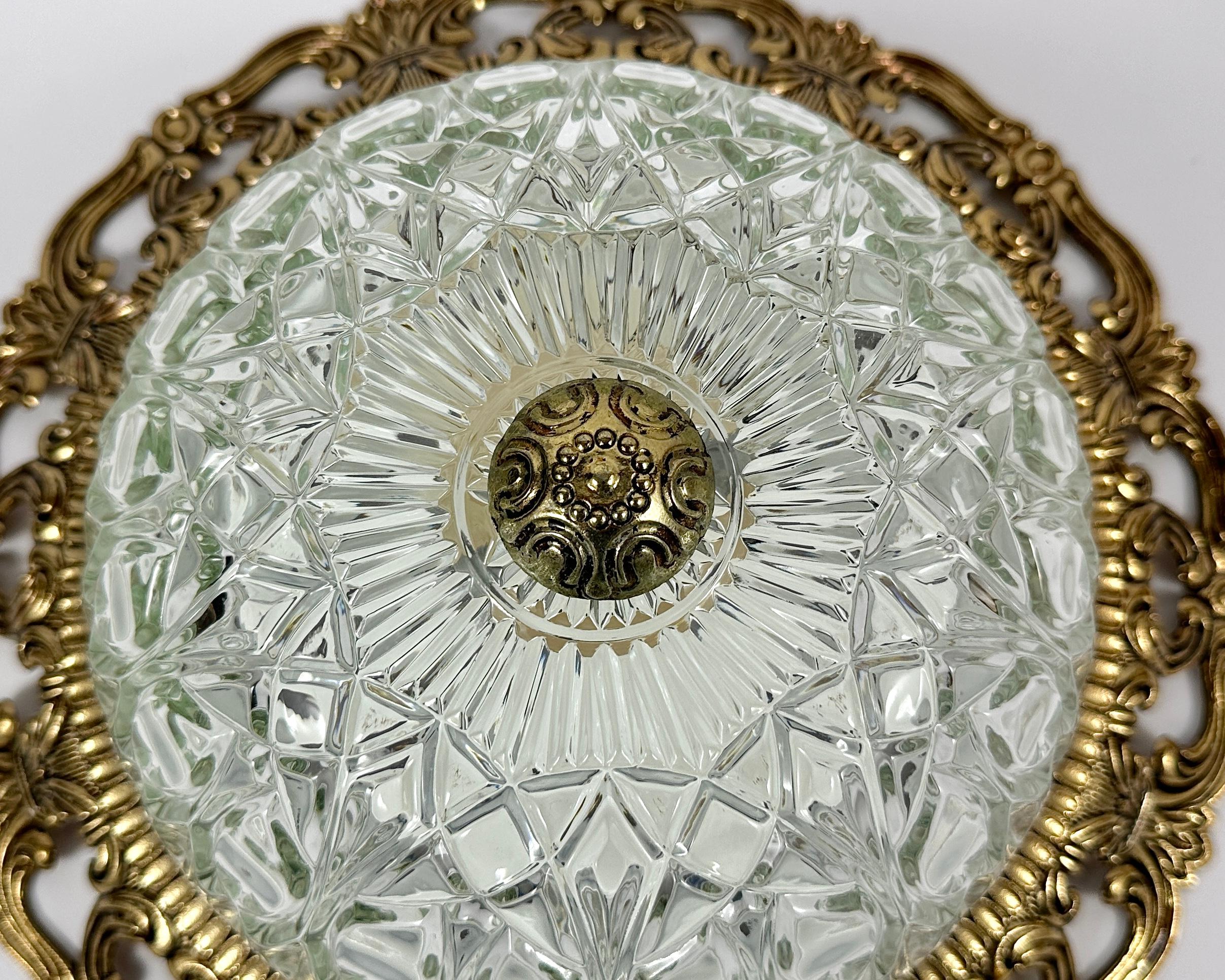 Vintage Ceiling Lamp Flush Mount Crystal Light Fixture with Brass Trim, Massive In Excellent Condition In Bastogne, BE