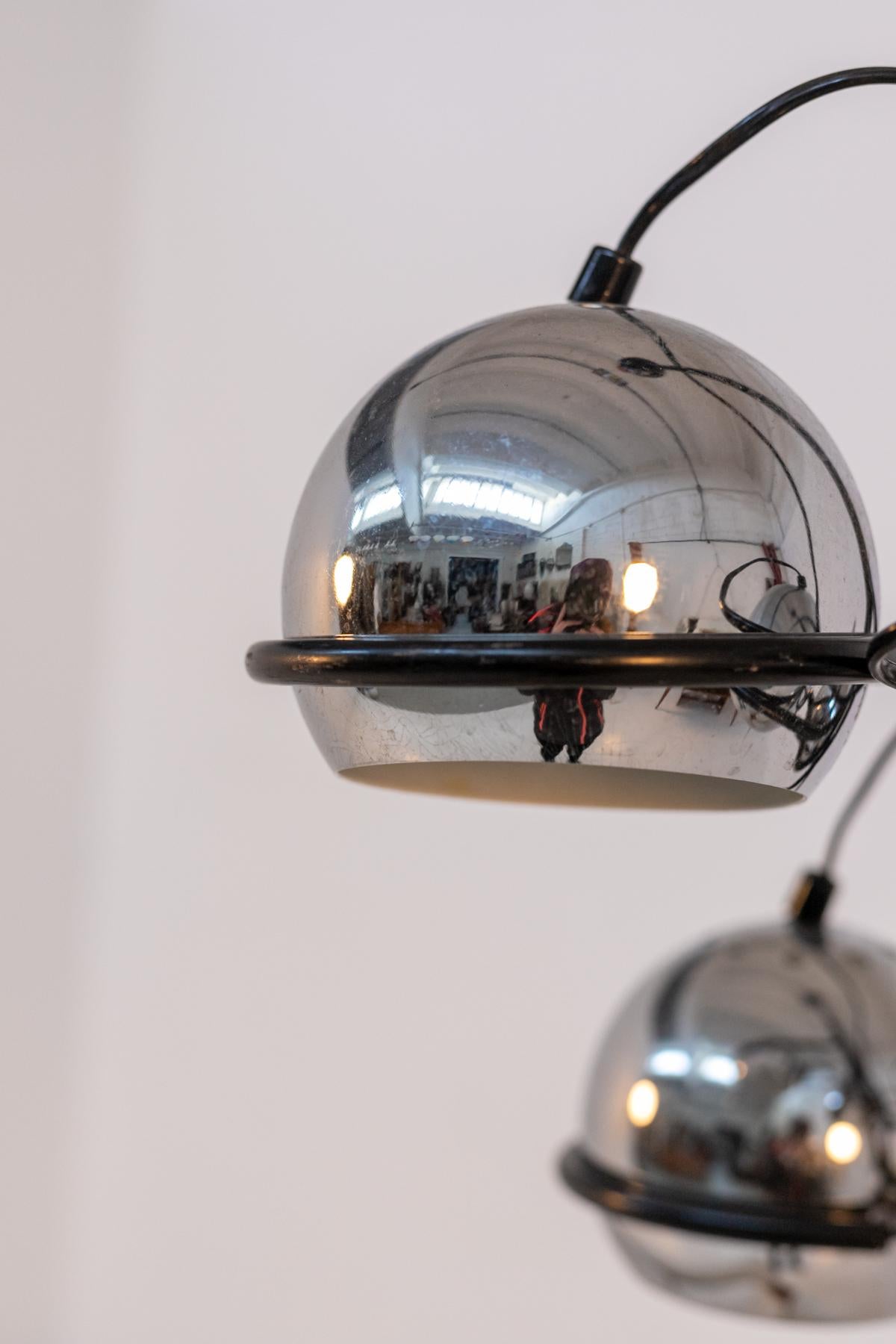 Lampada da soffitto vintage in alluminio cromato In condizioni buone in vendita a Milano, IT