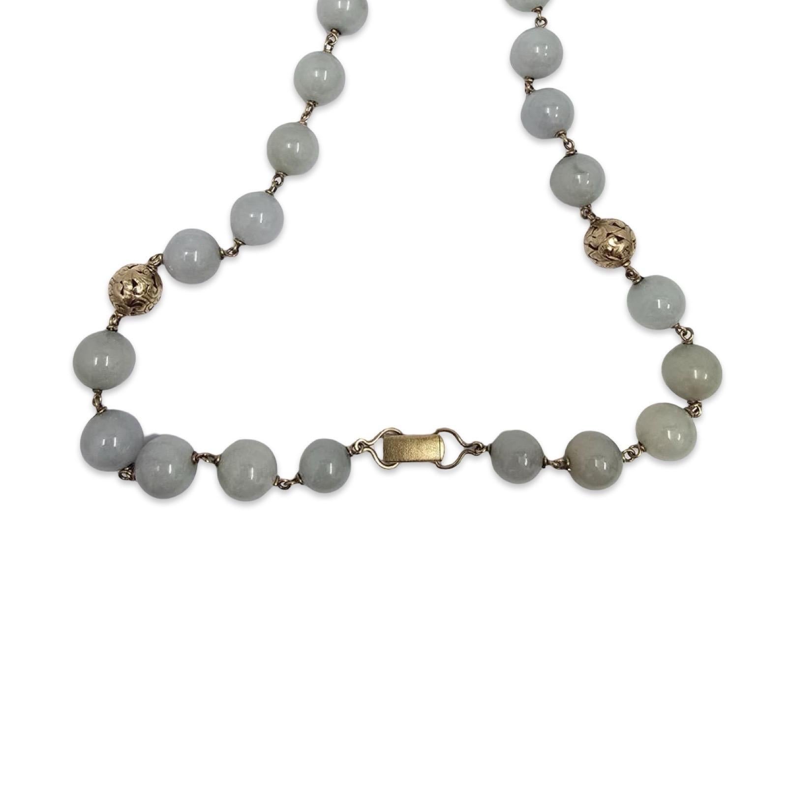 Vintage Celadon Jadeit & Hand-geschnitzt 14K Gold Filigran Perle Halskette 26 Zoll im Angebot 6