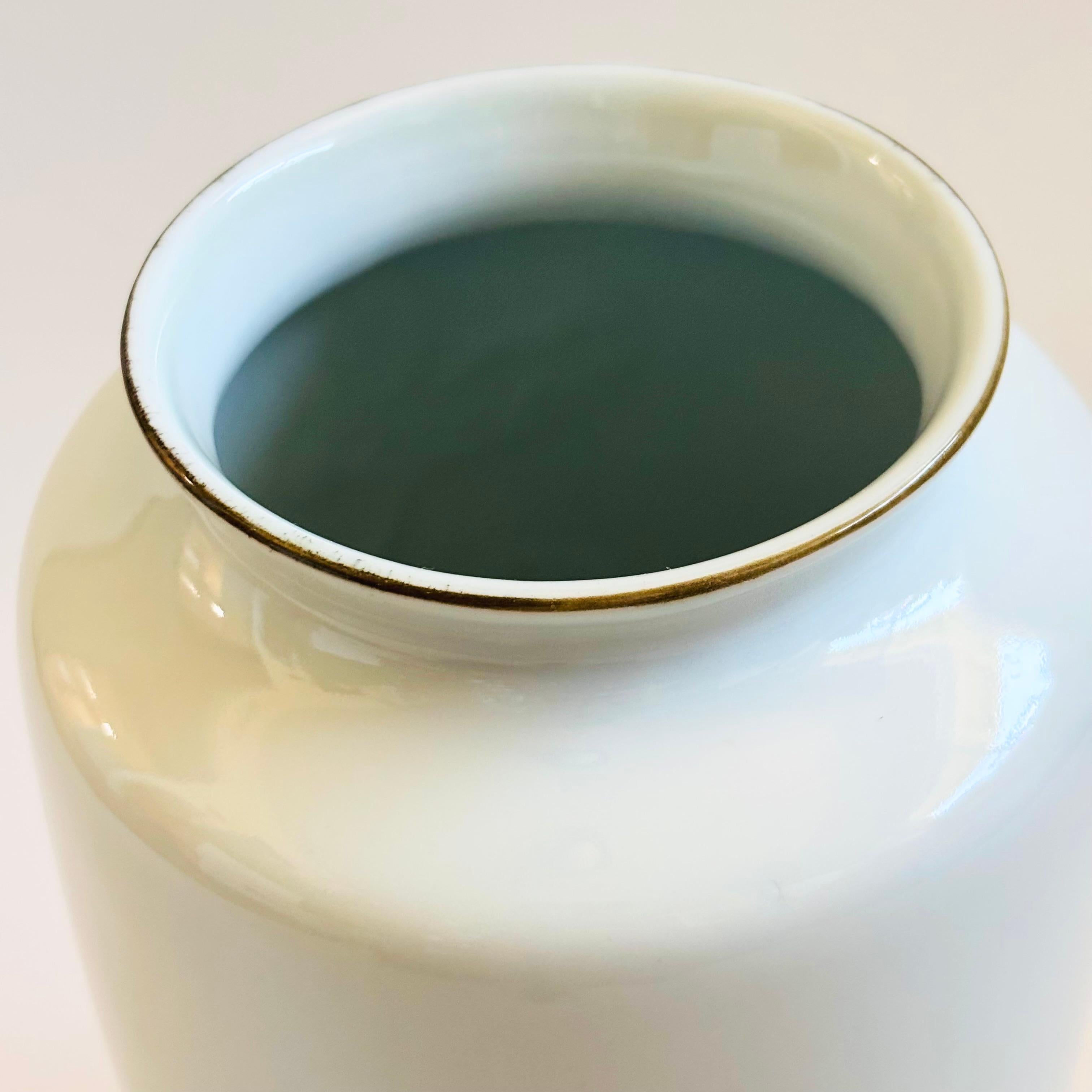 Vaso di papaveri Celadon d'epoca in vendita 1