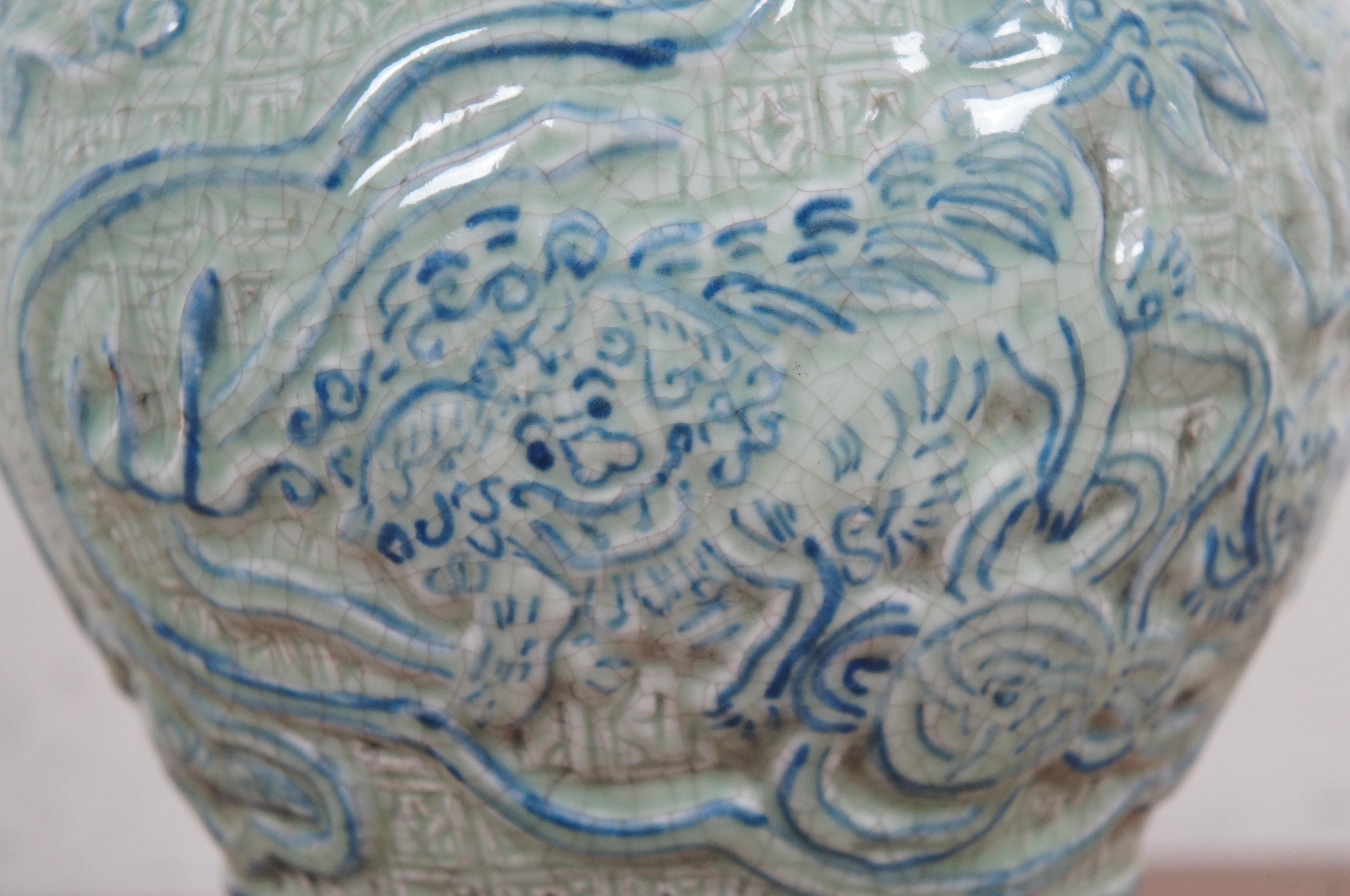 20th Century Vintage Celadon Porcelain Crackle Glaze Ginger Jar Fu Dog Mantel Urn Vase 11