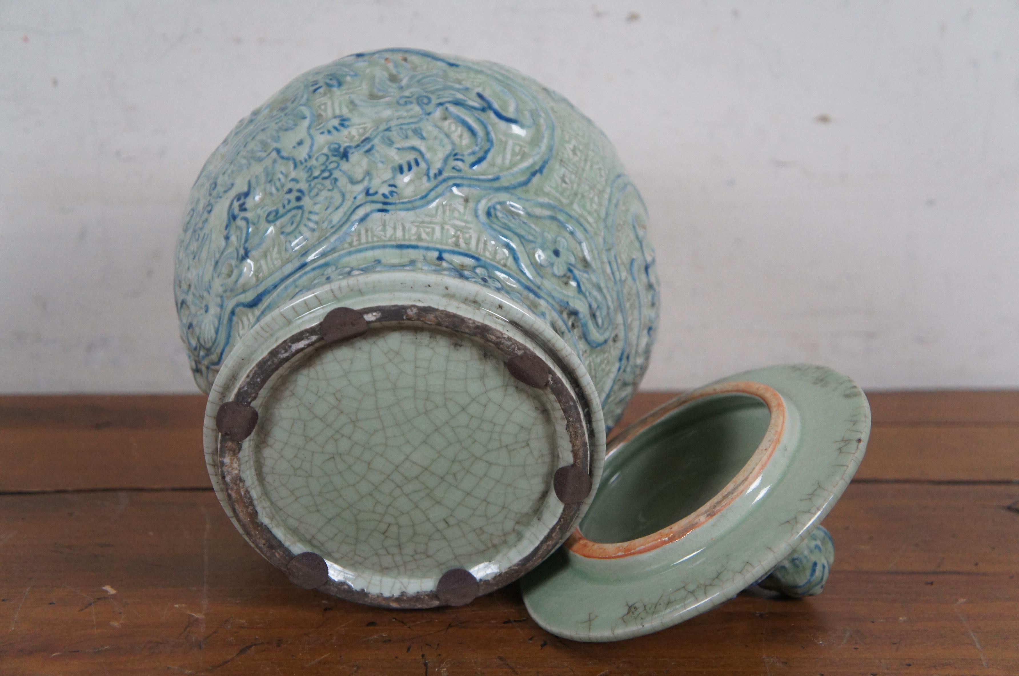 Vintage Celadon Porcelain Crackle Glaze Ginger Jar Fu Dog Mantel Urn Vase 11