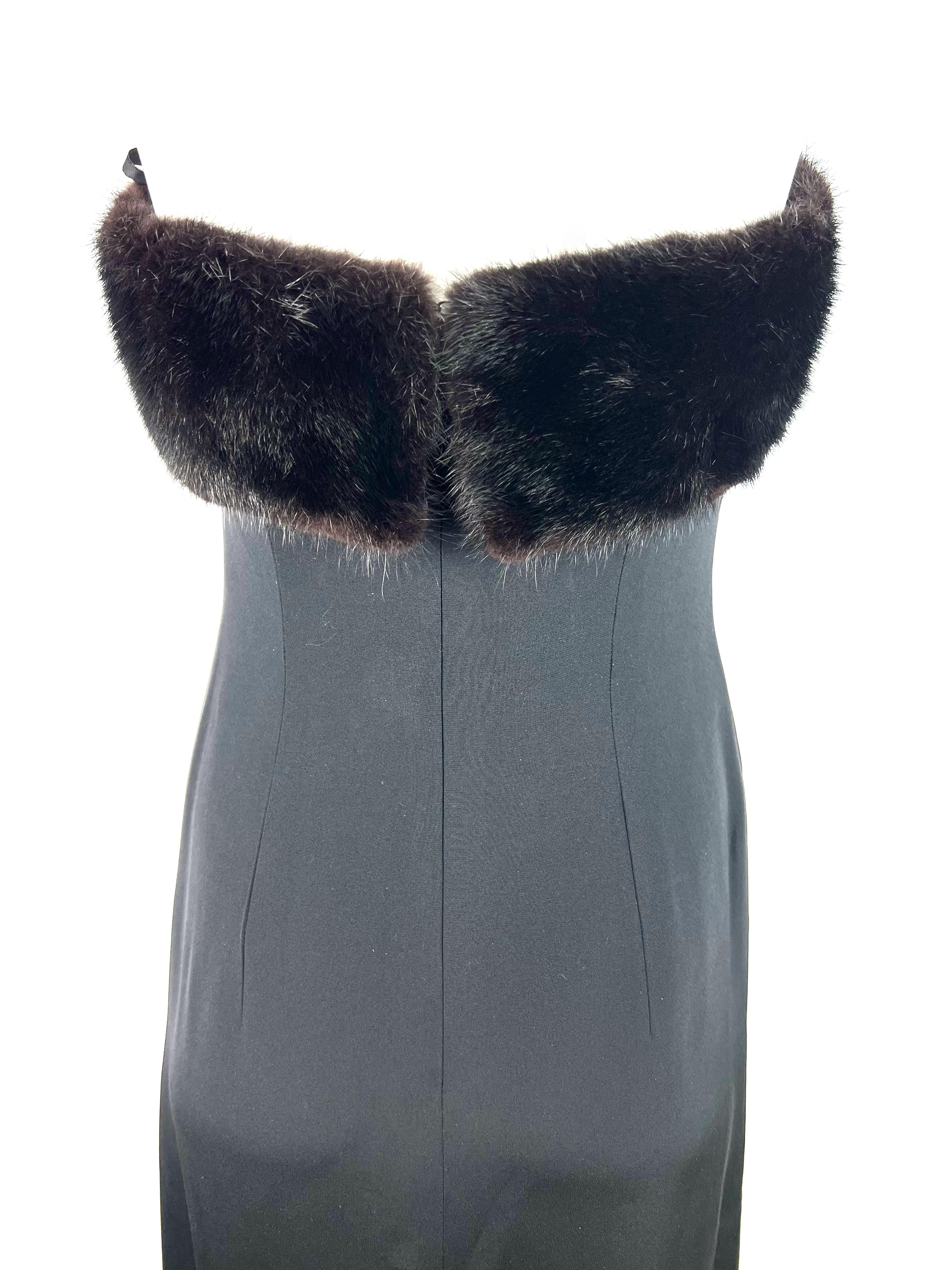 Vintage Celine Black Off Shoulder Maxi Dress, Size 40 Excellent état - En vente à Beverly Hills, CA