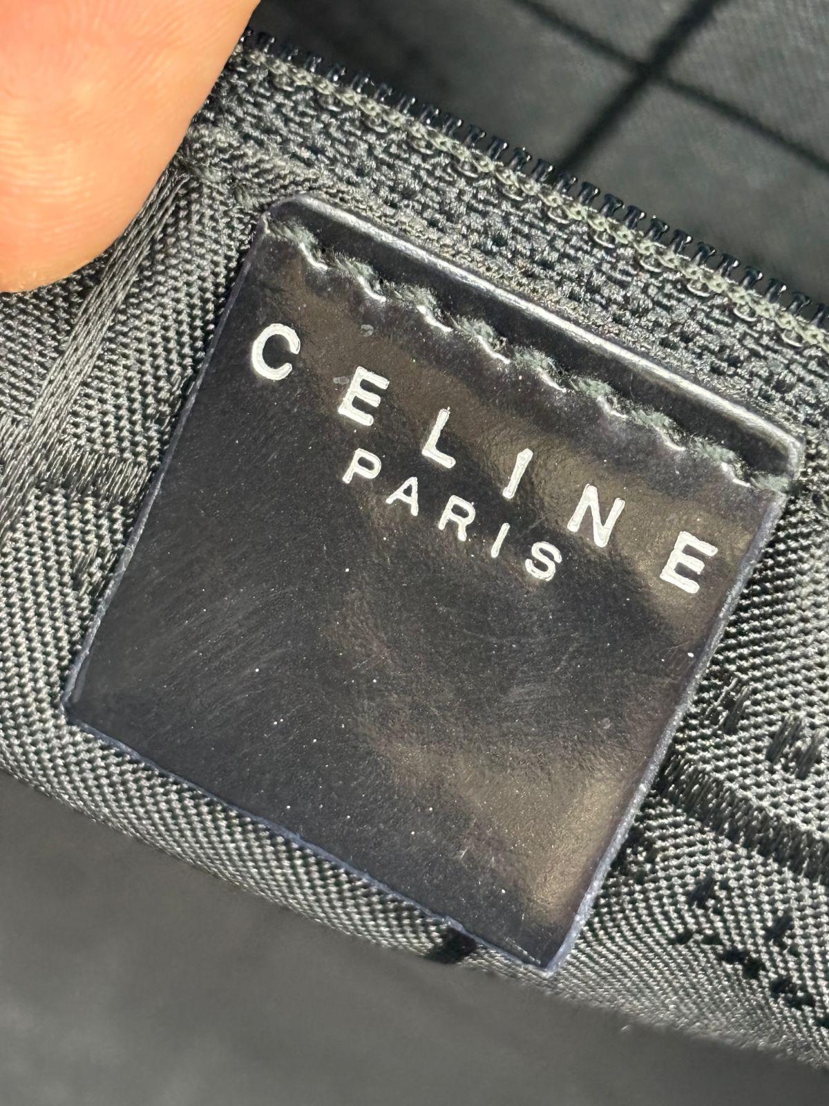 Vintage Celine Black Patent Metal Handles Zip Tote In Good Condition For Sale In Jakarta, Daerah Khusus Ibukota Jakarta