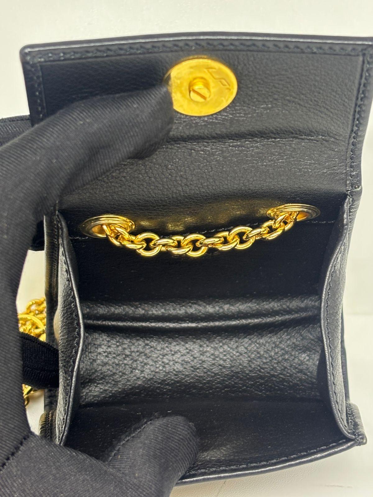 Vintage Celine Black Smooth Leather Mini Crossbody Purse In Good Condition For Sale In Jakarta, Daerah Khusus Ibukota Jakarta