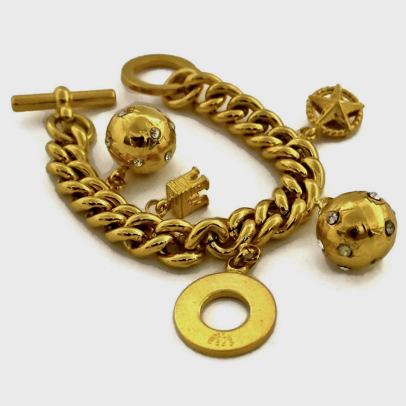 Vintage CELINE Iconic Charm Chain Bracelet In Excellent Condition In Kingersheim, Alsace