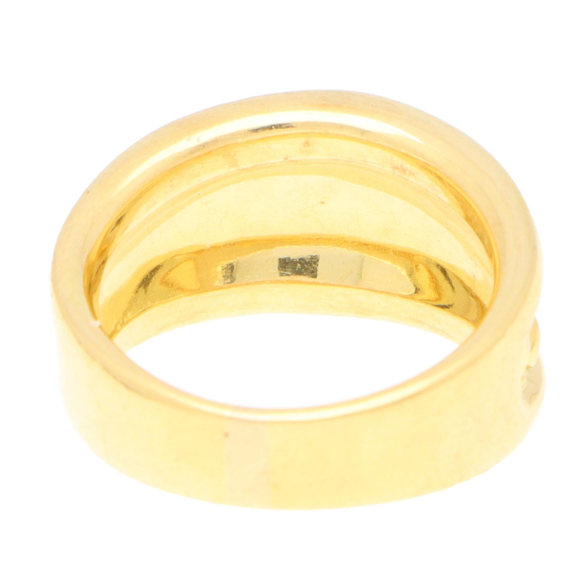 Vintage Celine Logo Band Ring Set in Solid 18k Yellow Gold In Good Condition In London, GB