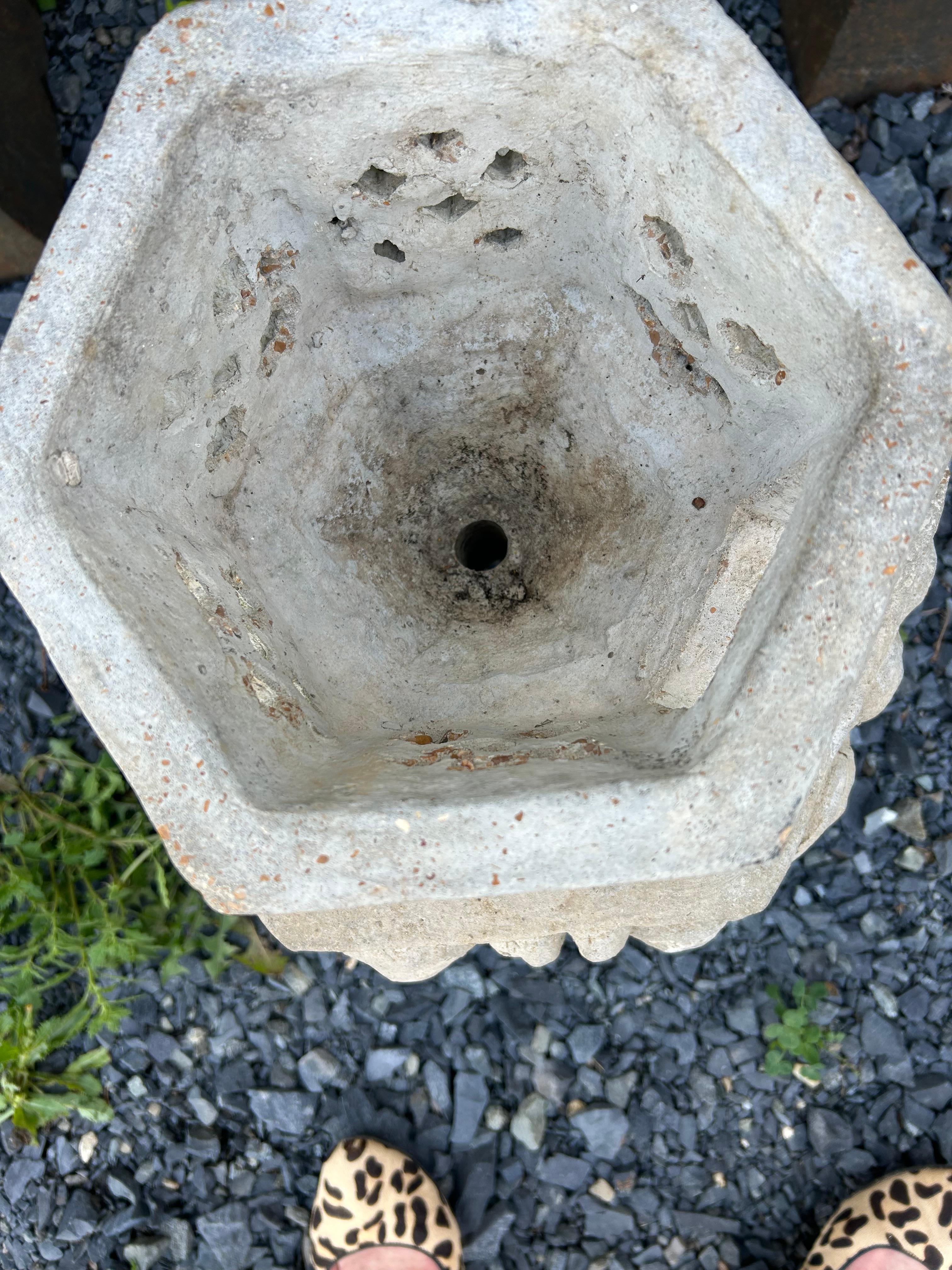 Vintage Cement Japanese Yukimi Gaga Ishidoro Pagoda Lantern Garden Sculpture For Sale 1