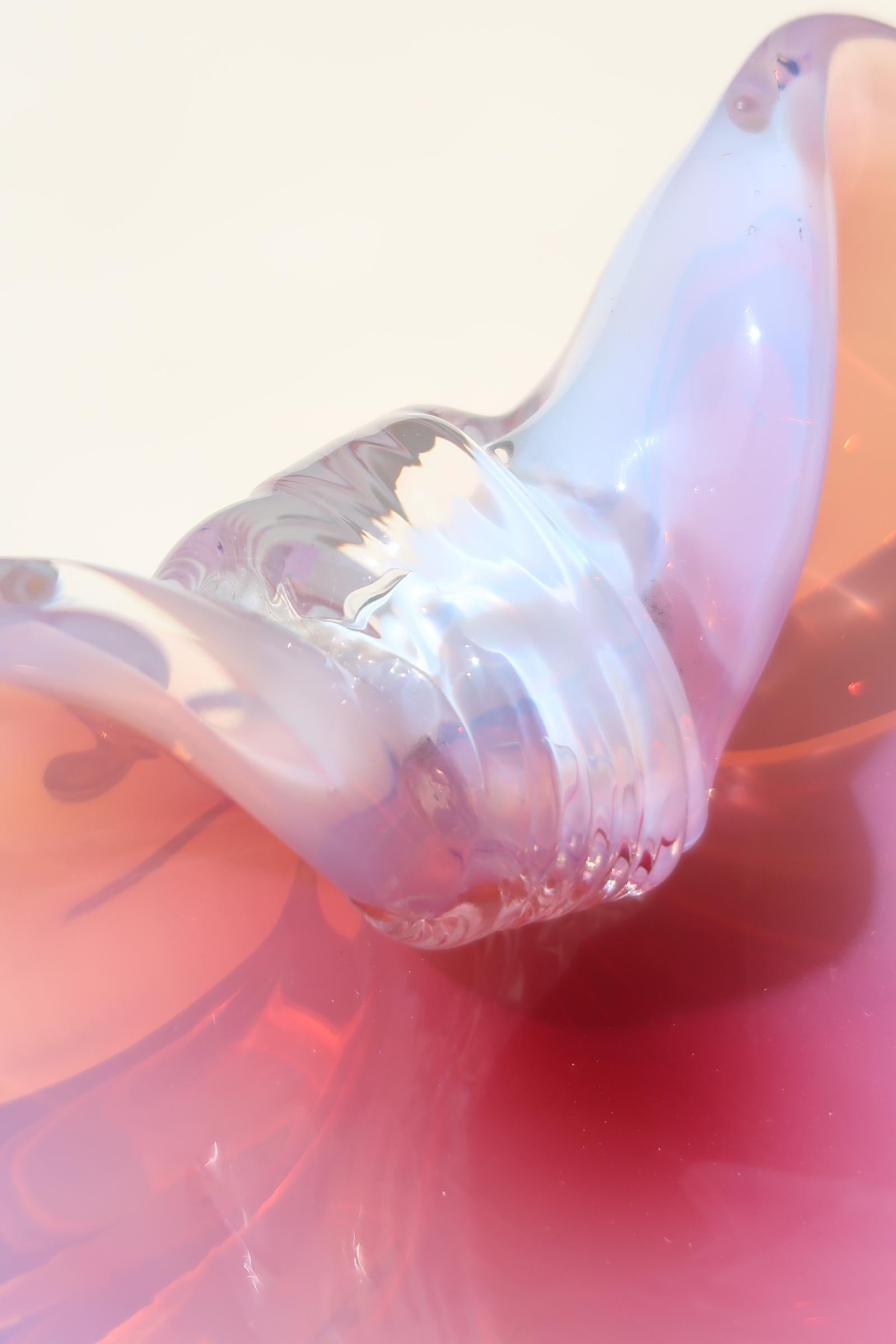 Vintage Cenedese Signed Murano 1970 Purple Pink Opal Shell Clam Glass Bowl For Sale 2