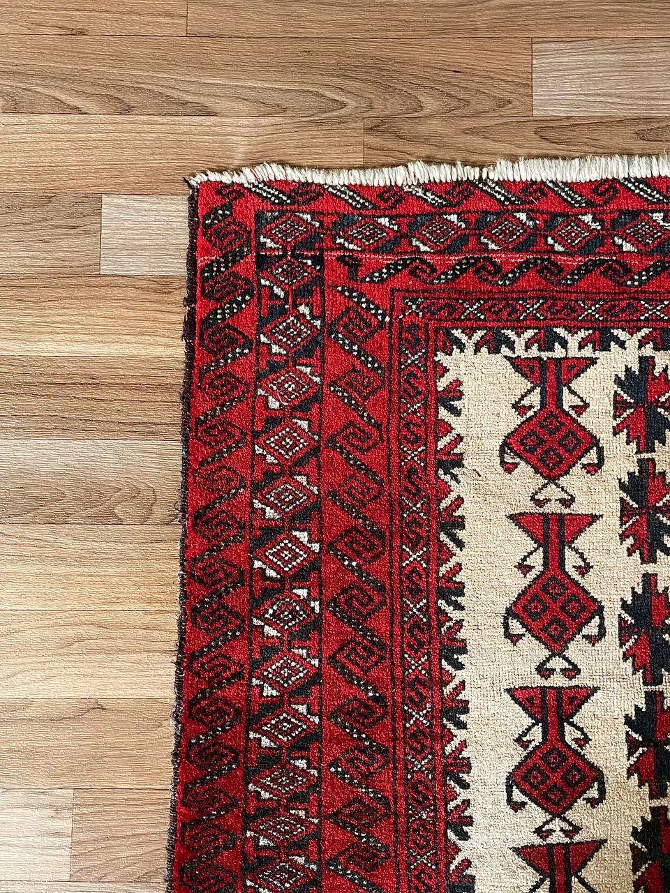 Milieu du XXe siècle Tapis tribal vintage d'Asie centrale en laine nouée à la main - Yomut Turkmen Design en vente