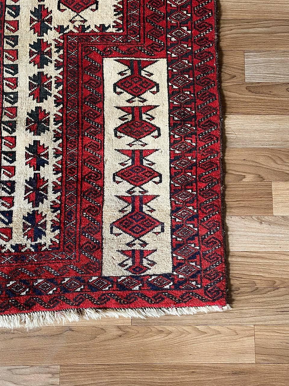 Tapis tribal vintage d'Asie centrale en laine nouée à la main - Yomut Turkmen Design en vente 2