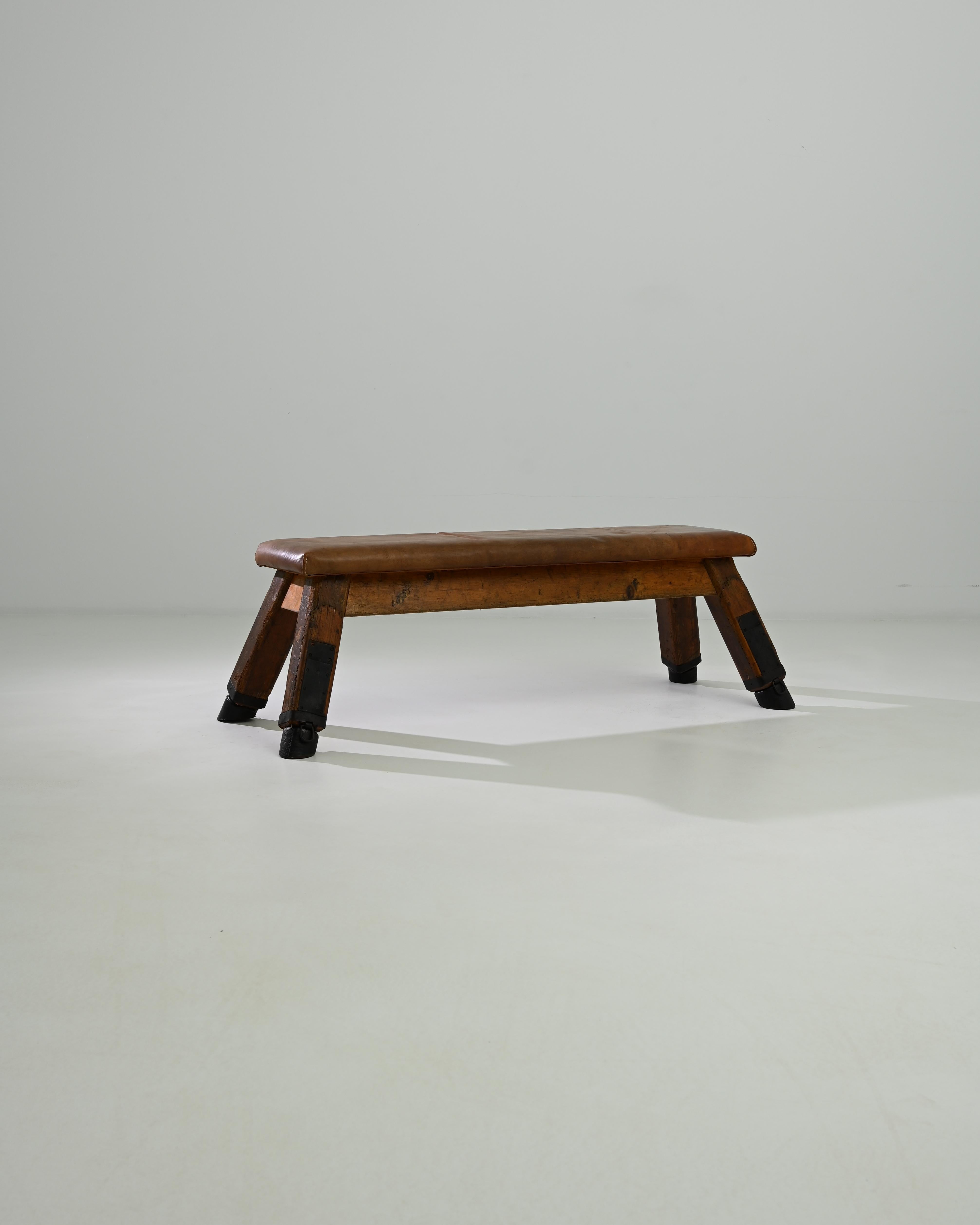 Vintage Central European Leather Pommel Horse In Good Condition In High Point, NC