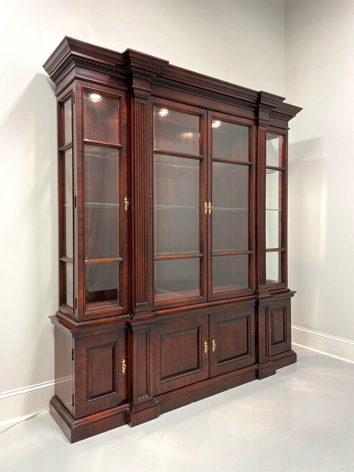 CENTURY Mahogany Traditional Breakfront China Cabinet 8