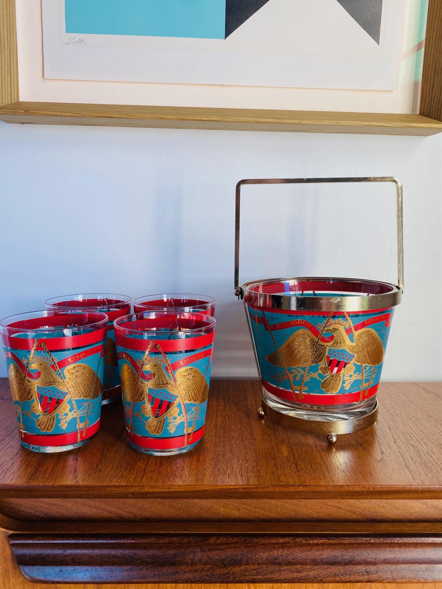 Laiton Verres de bar et seau à glace Cera Gold Eagle E Pluribus Unum en vente