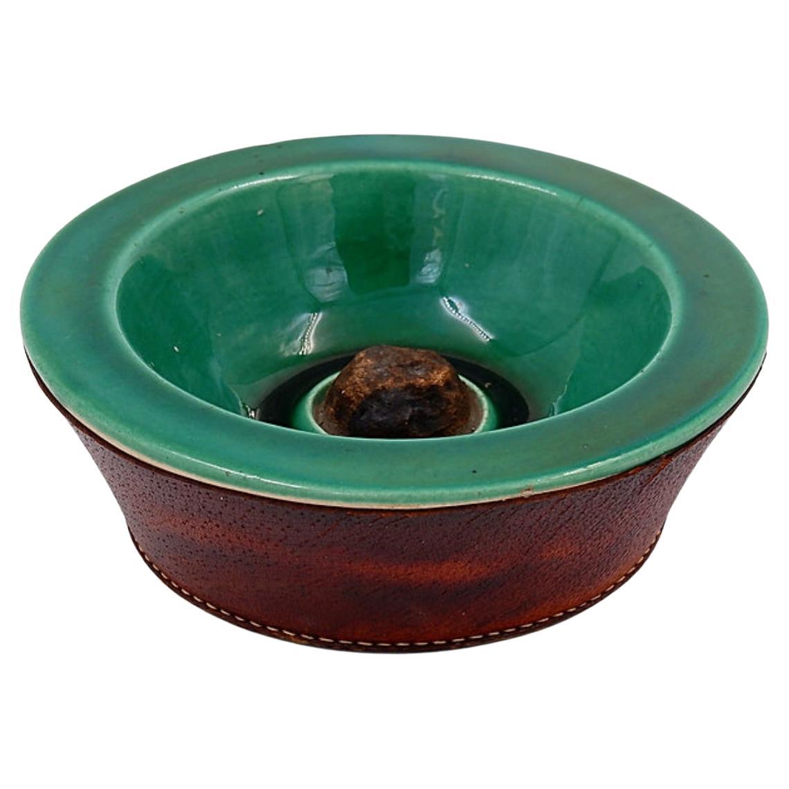 Vintage ceramic and leather ashtray from the 1950s, in the Keramos Sèvres style. im Angebot