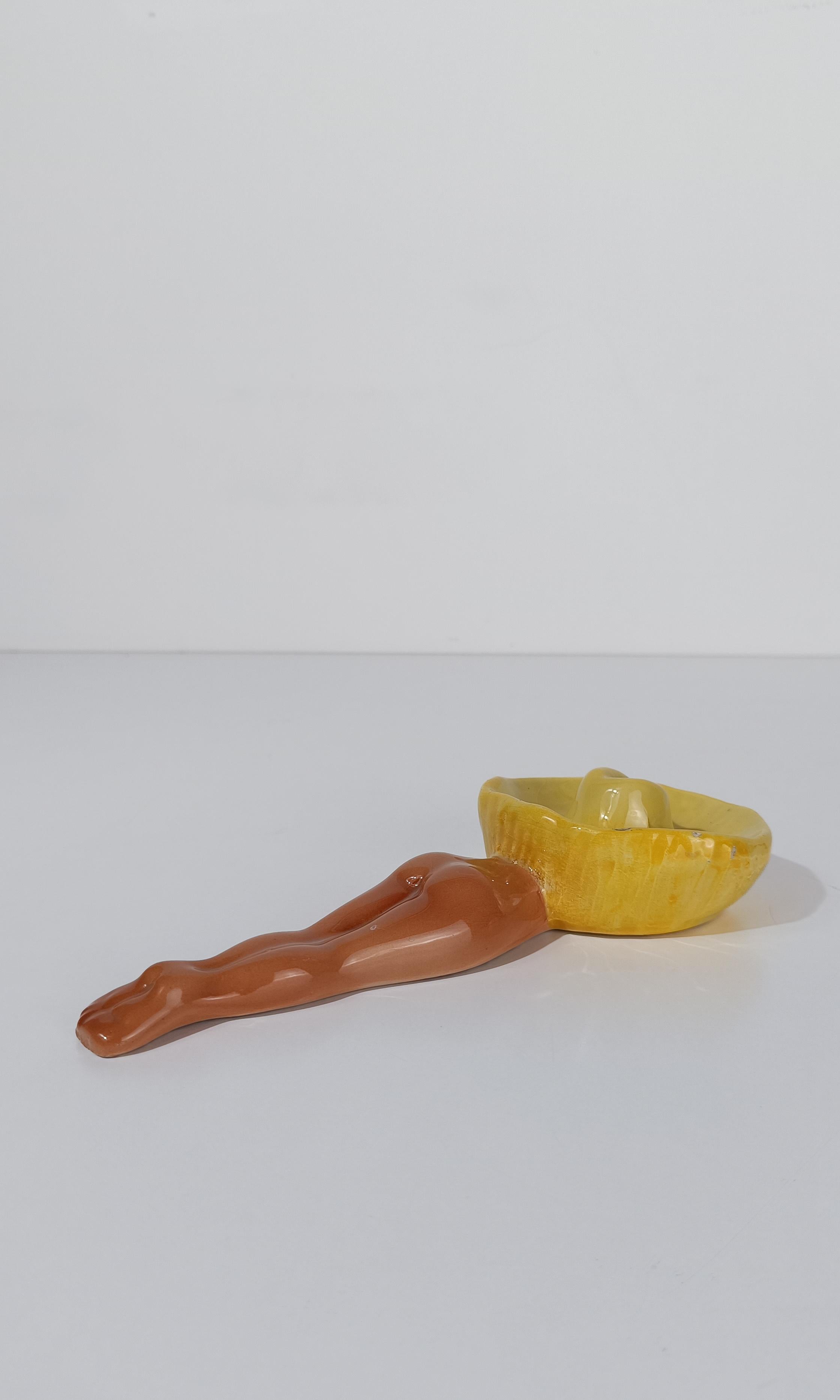 Vintage Ceramic Ashtray in the Shape of a Pin Up Girl with Sombrero, Italy 1950s For Sale 5