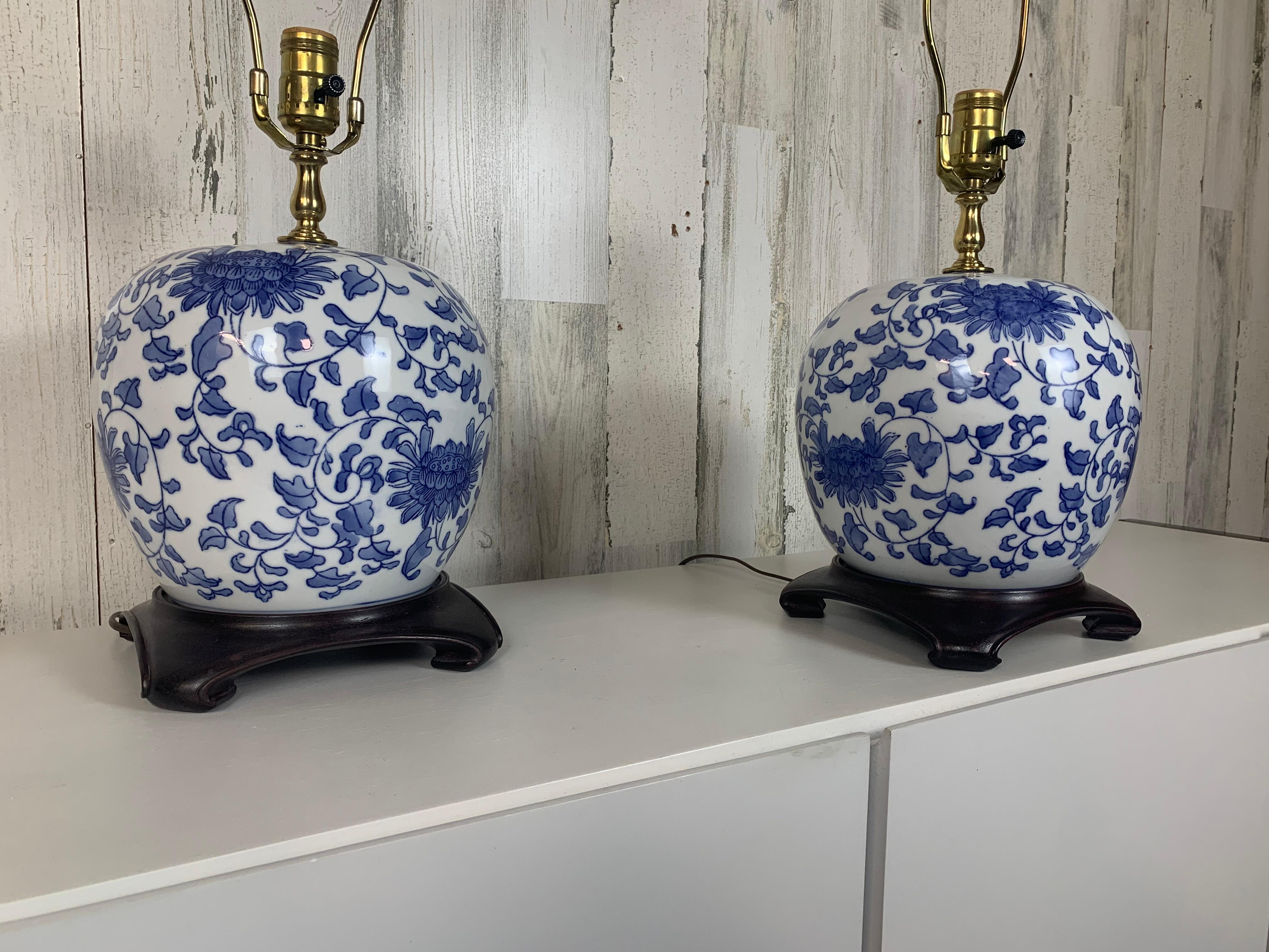 Vintage Ceramic Blue and White Ginger Jar Lamps Made in Hong Kong For Sale 1