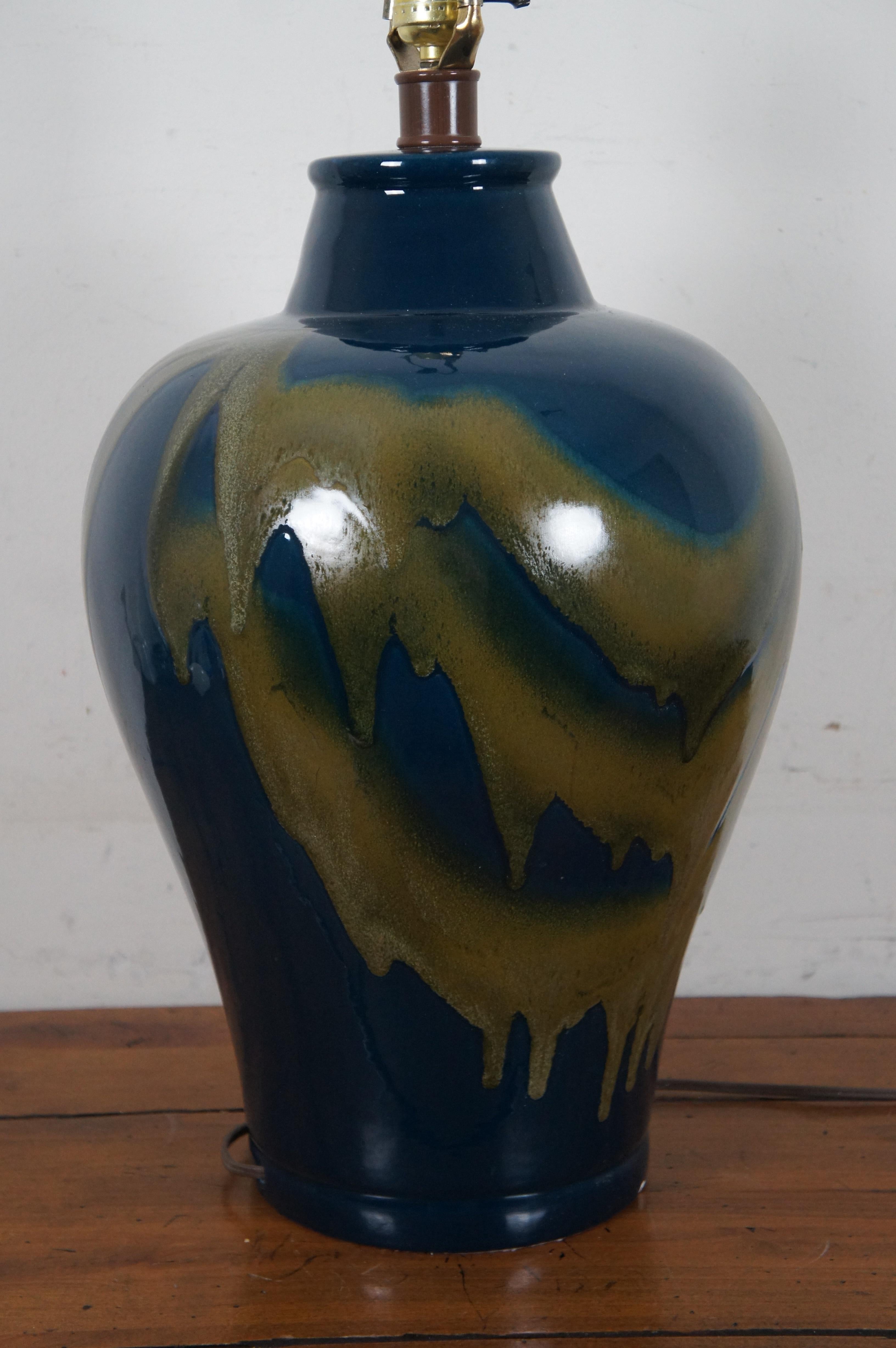 Vintage Ceramic Blue Green Drip Glaze Ginger Jar Mantel Urn Vase Table Lamp In Good Condition For Sale In Dayton, OH