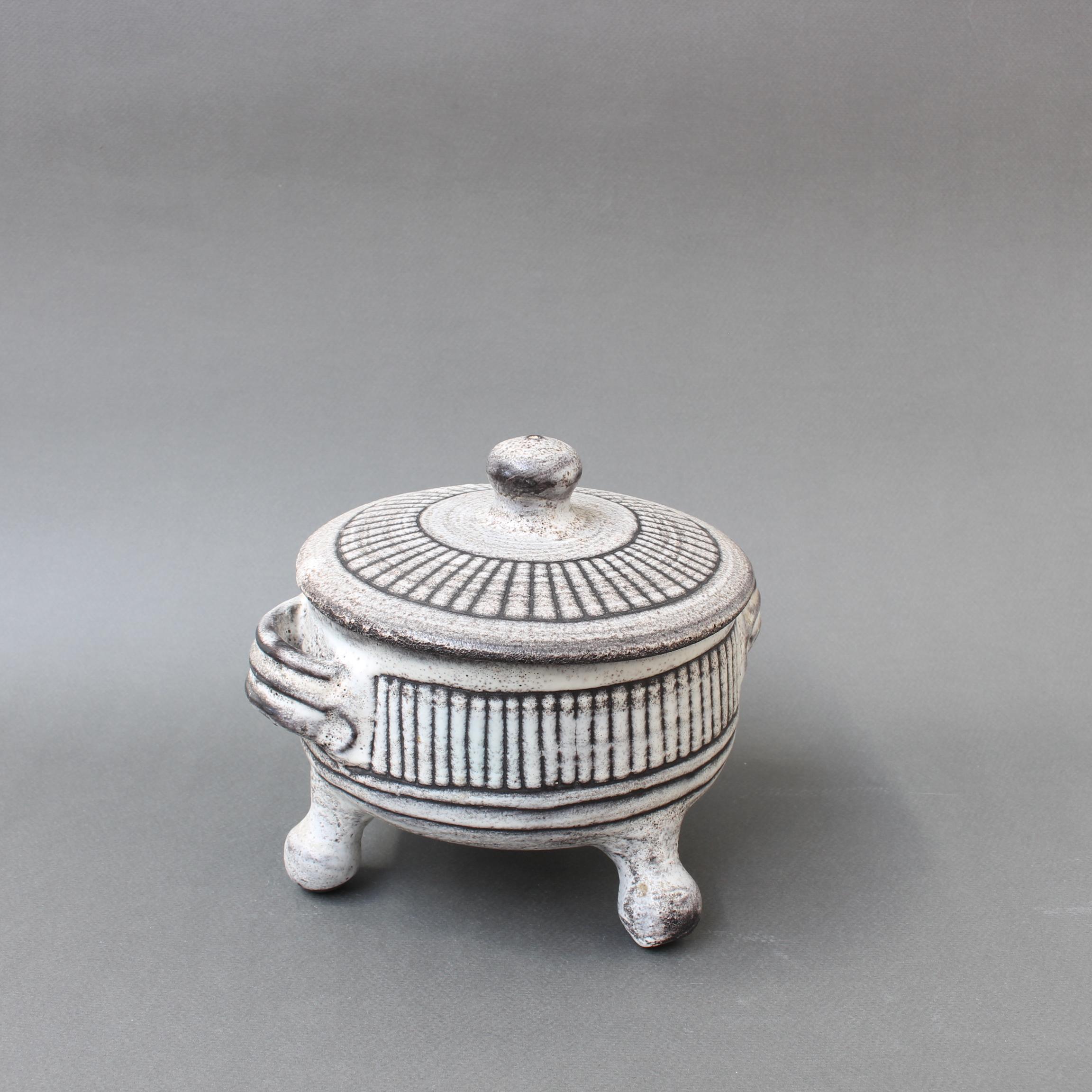 Mid-Century Modern Vintage Ceramic Bowl on Tripod Legs by Jacques Pouchain, Atelier Dieulefit