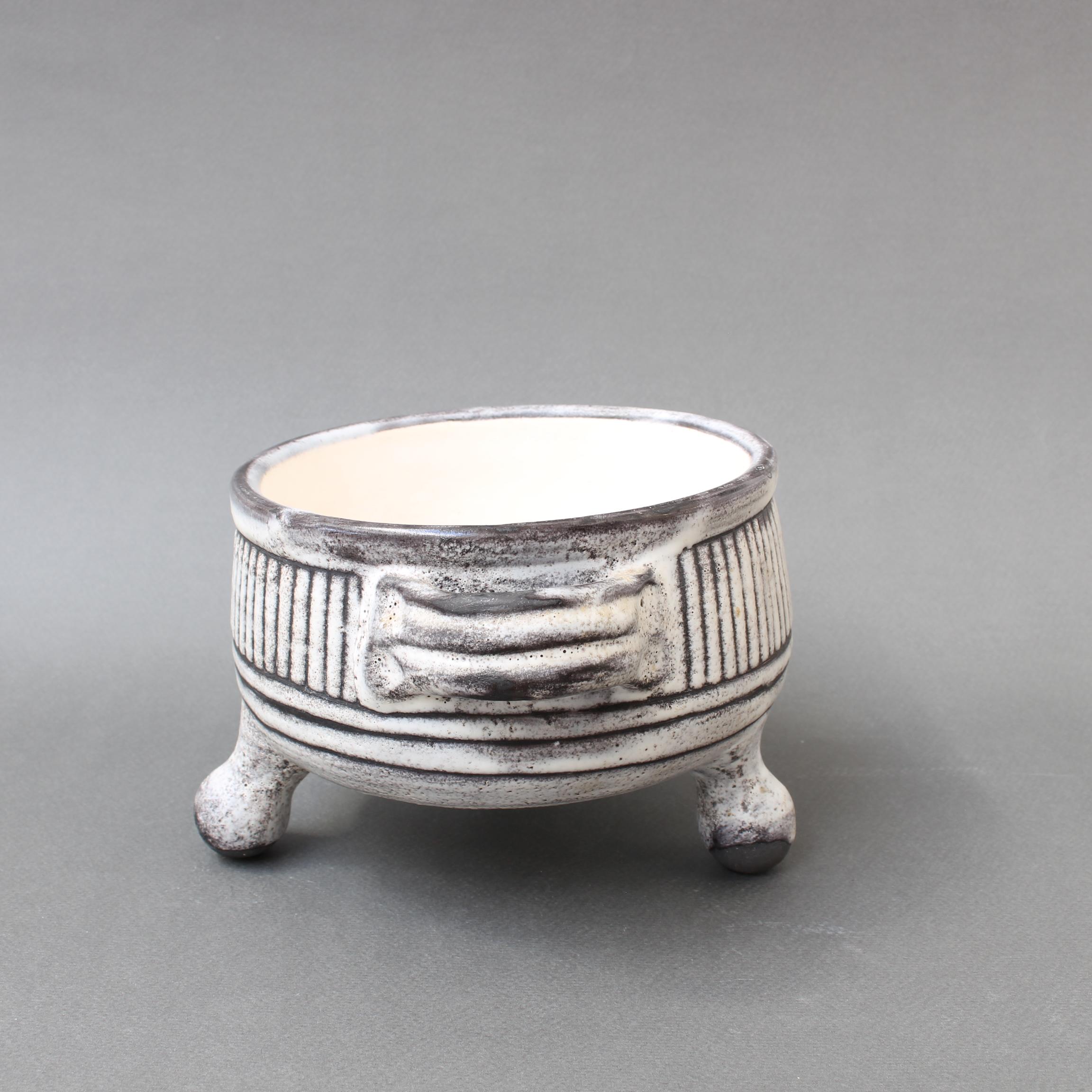 Vintage Ceramic Bowl on Tripod Legs by Jacques Pouchain, Atelier Dieulefit In Good Condition In London, GB