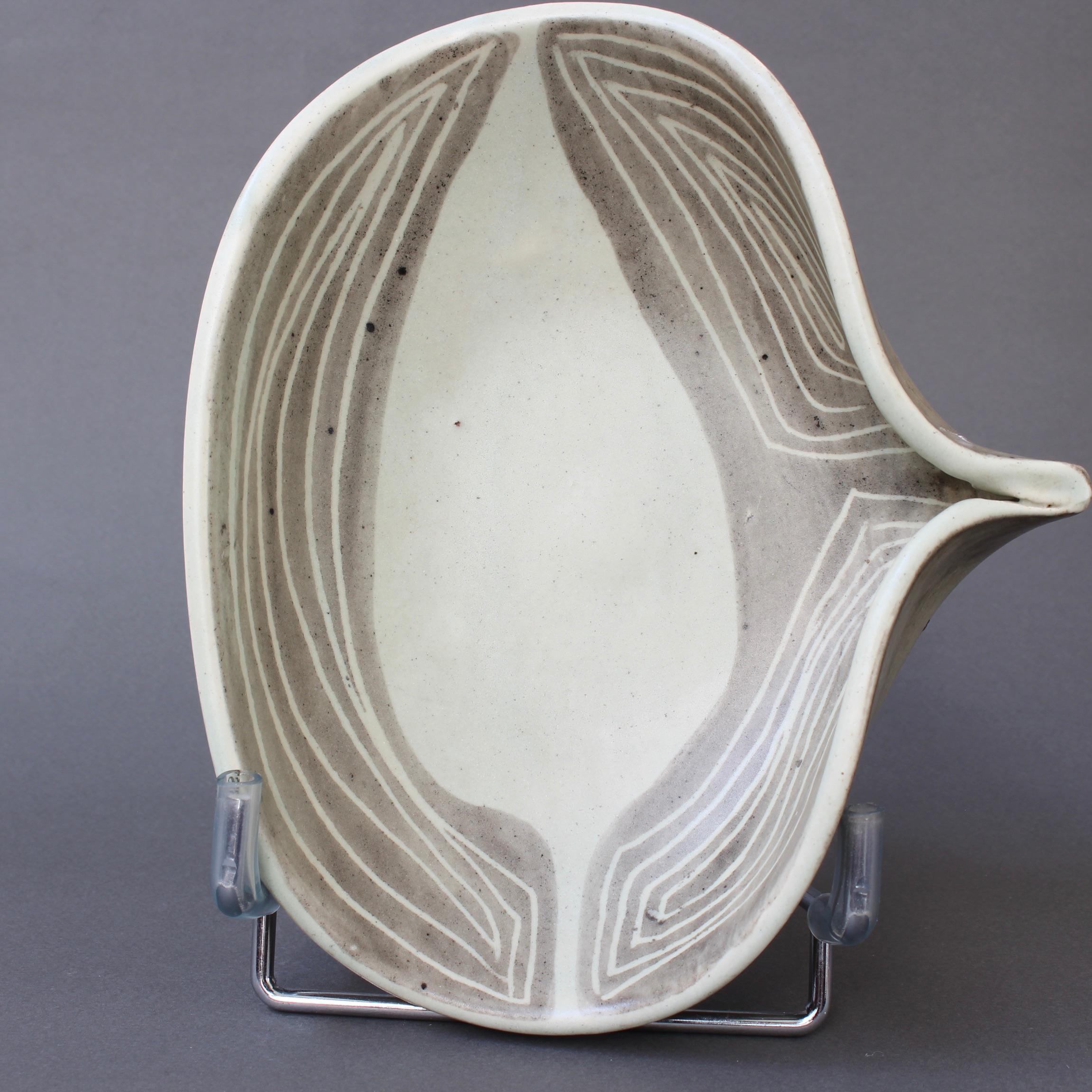 Vintage Ceramic Bowl with Pinch-Grip by Mado Jolain 'circa 1960s' 9
