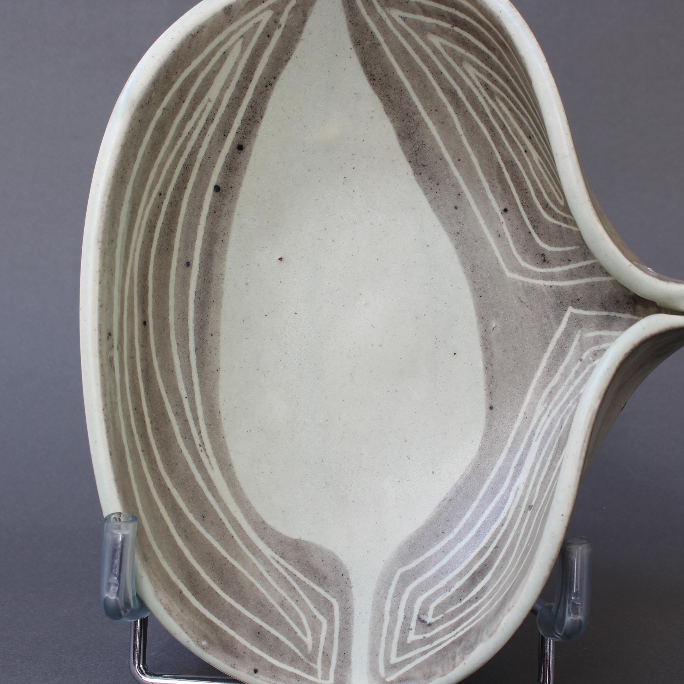 Vintage Ceramic Bowl with Pinch-Grip by Mado Jolain 'circa 1960s' 10