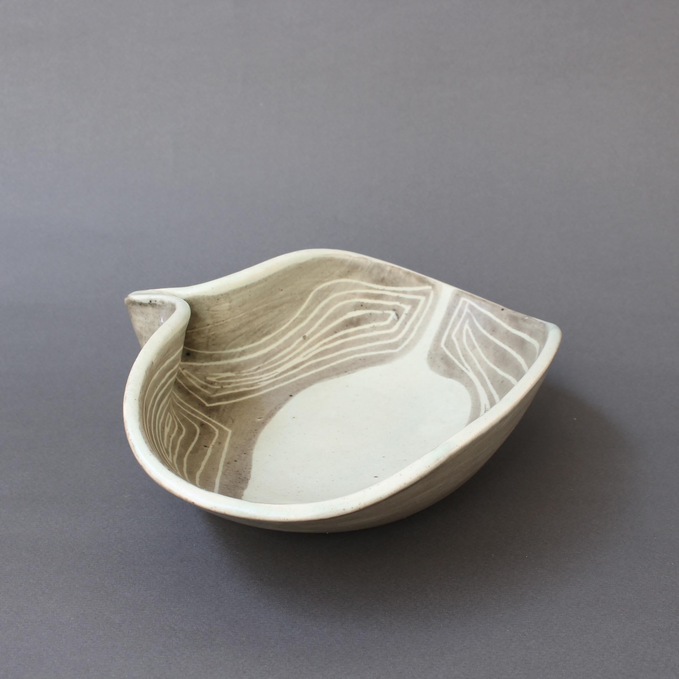 Vintage Ceramic Bowl with Pinch-Grip by Mado Jolain 'circa 1960s' 2