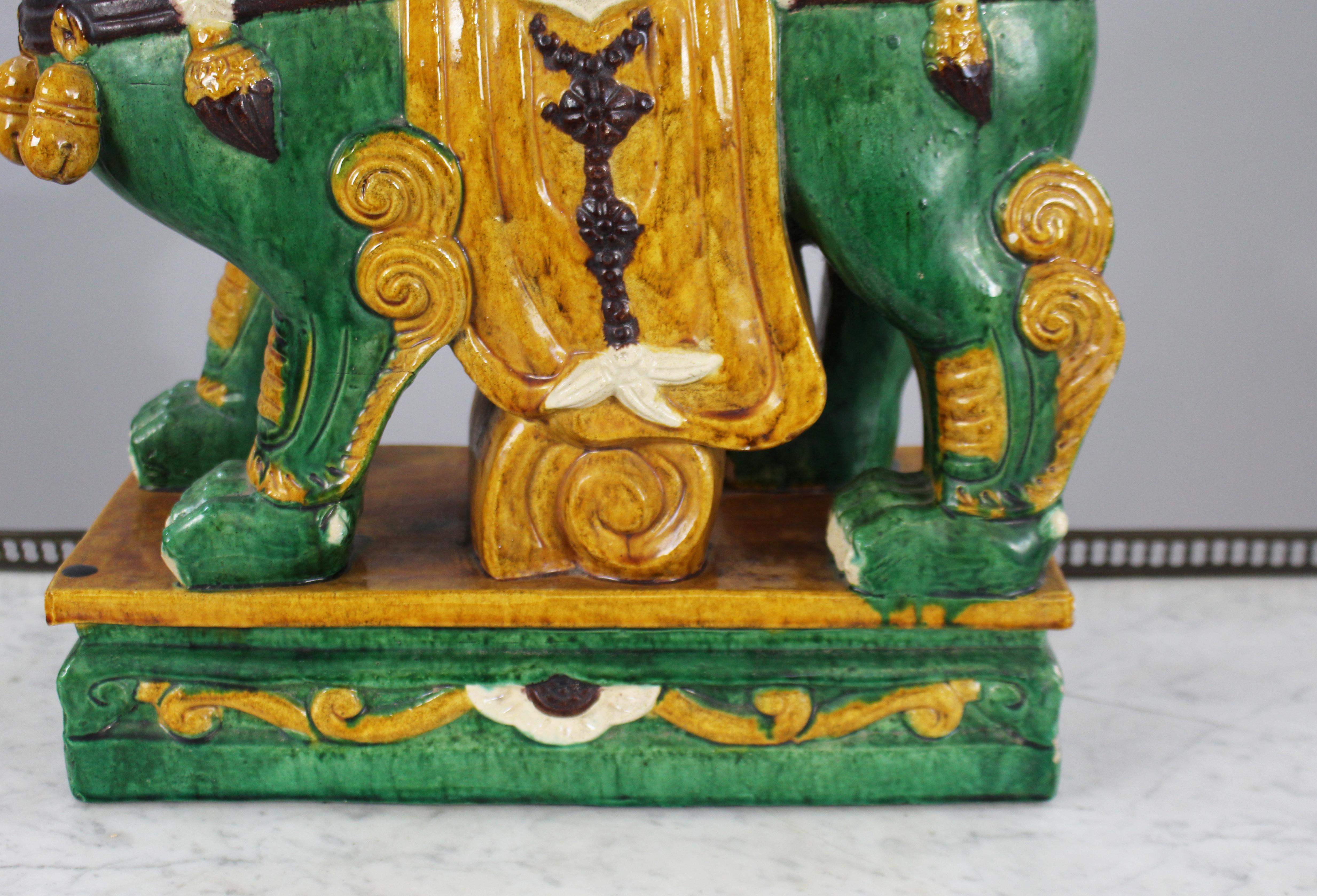Vintage Ceramic Chinese Foo Dog Guardian Lion For Sale 5
