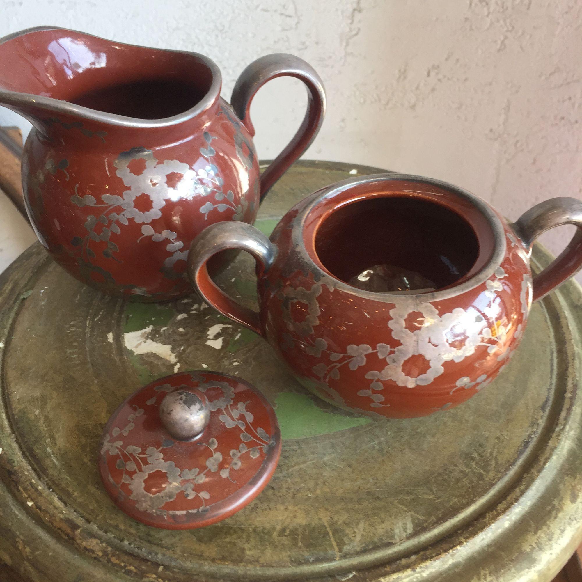 Vintage Ceramic Creamer & Sugar Bowl Raku Glaze Signed In Excellent Condition For Sale In Van Nuys, CA