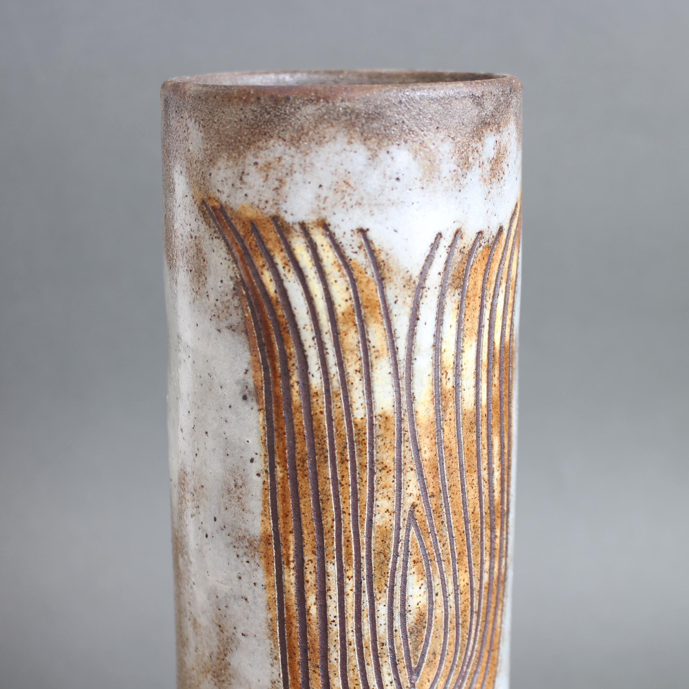 Dekorative Vase aus Keramik von Alexandre Kostanda (ca. 1960er Jahre) im Angebot 1